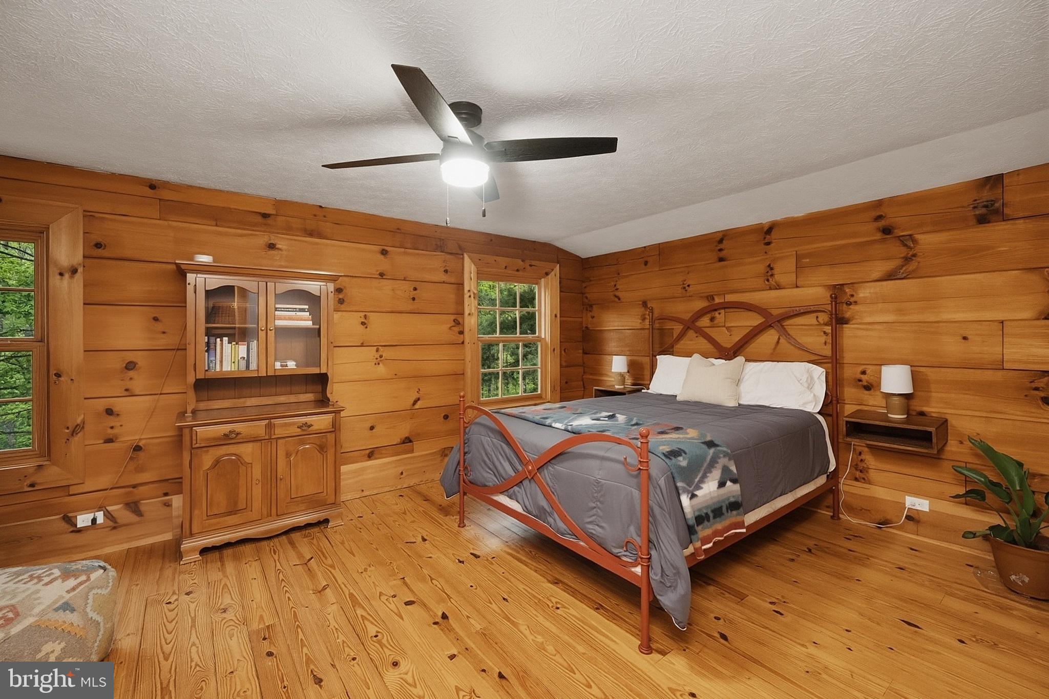 BEAR CREEK - Residential