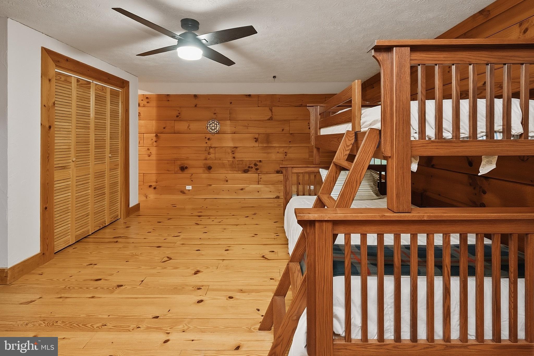 BEAR CREEK - Residential