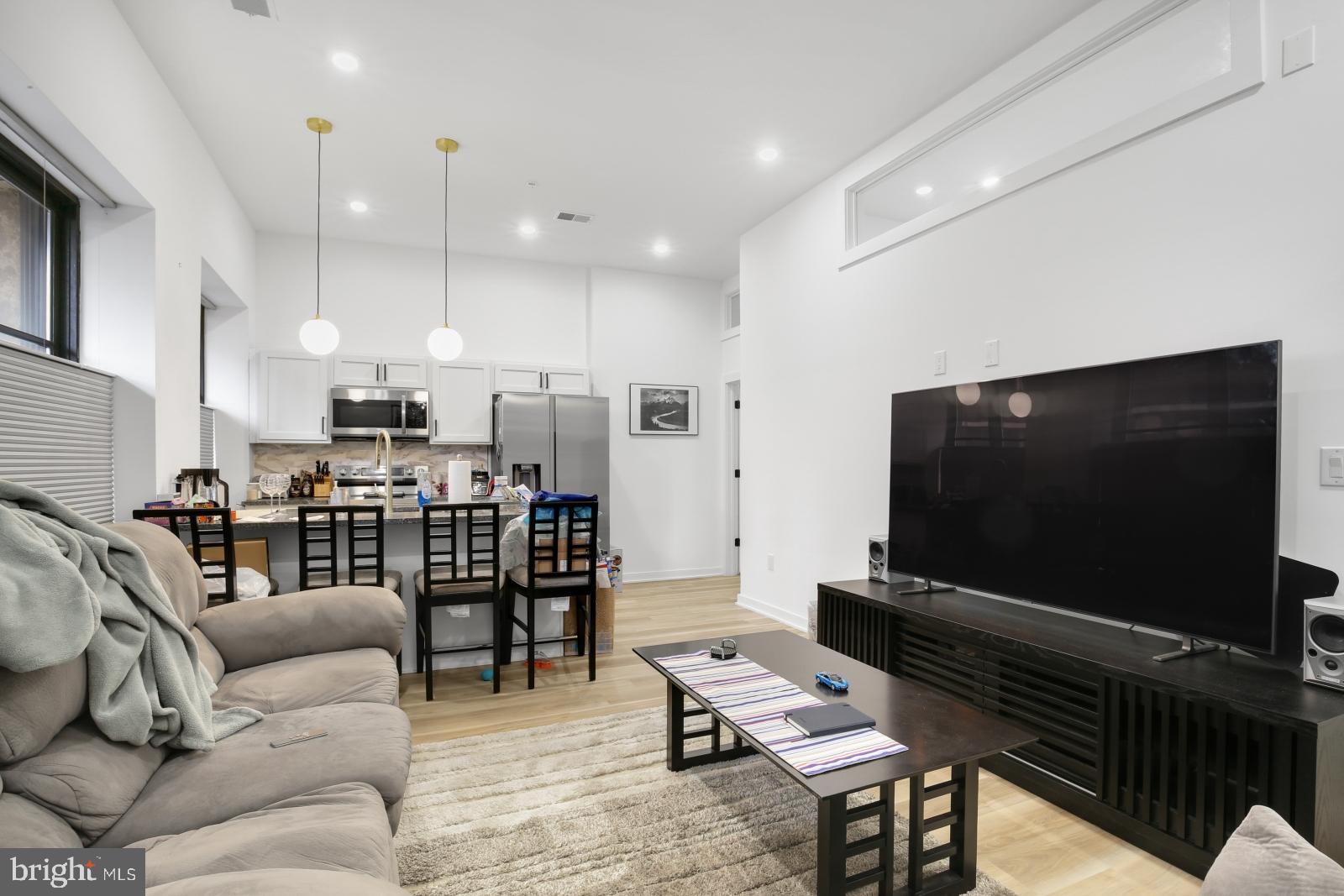 CENTER CITY - Residential Lease