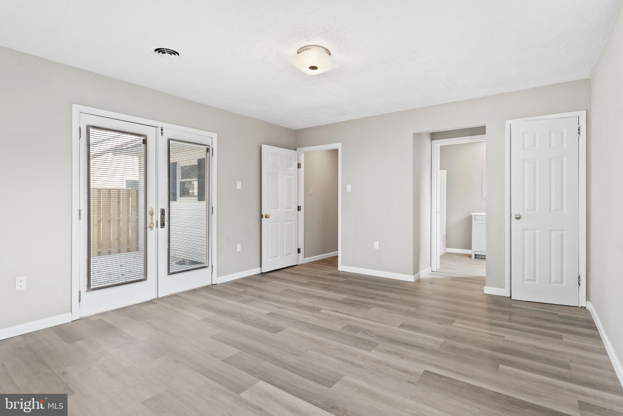 CUMBERLAND PARK - Residential
