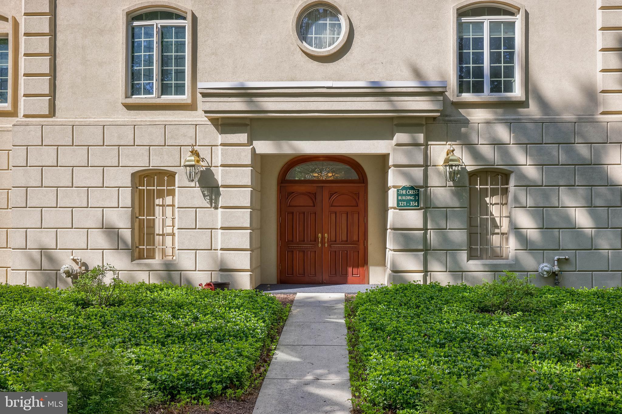 THE CREST - Residential
