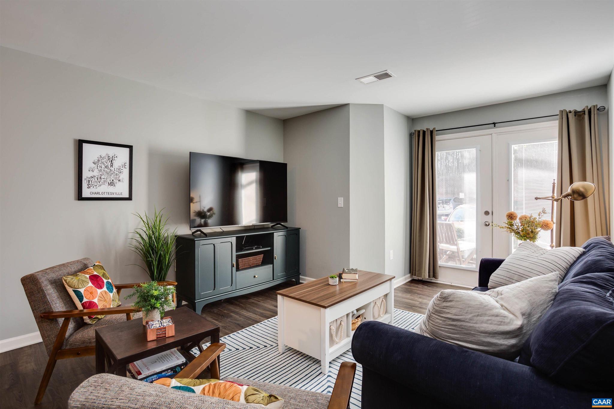 WALKER SQUARE CONDOS - Residential