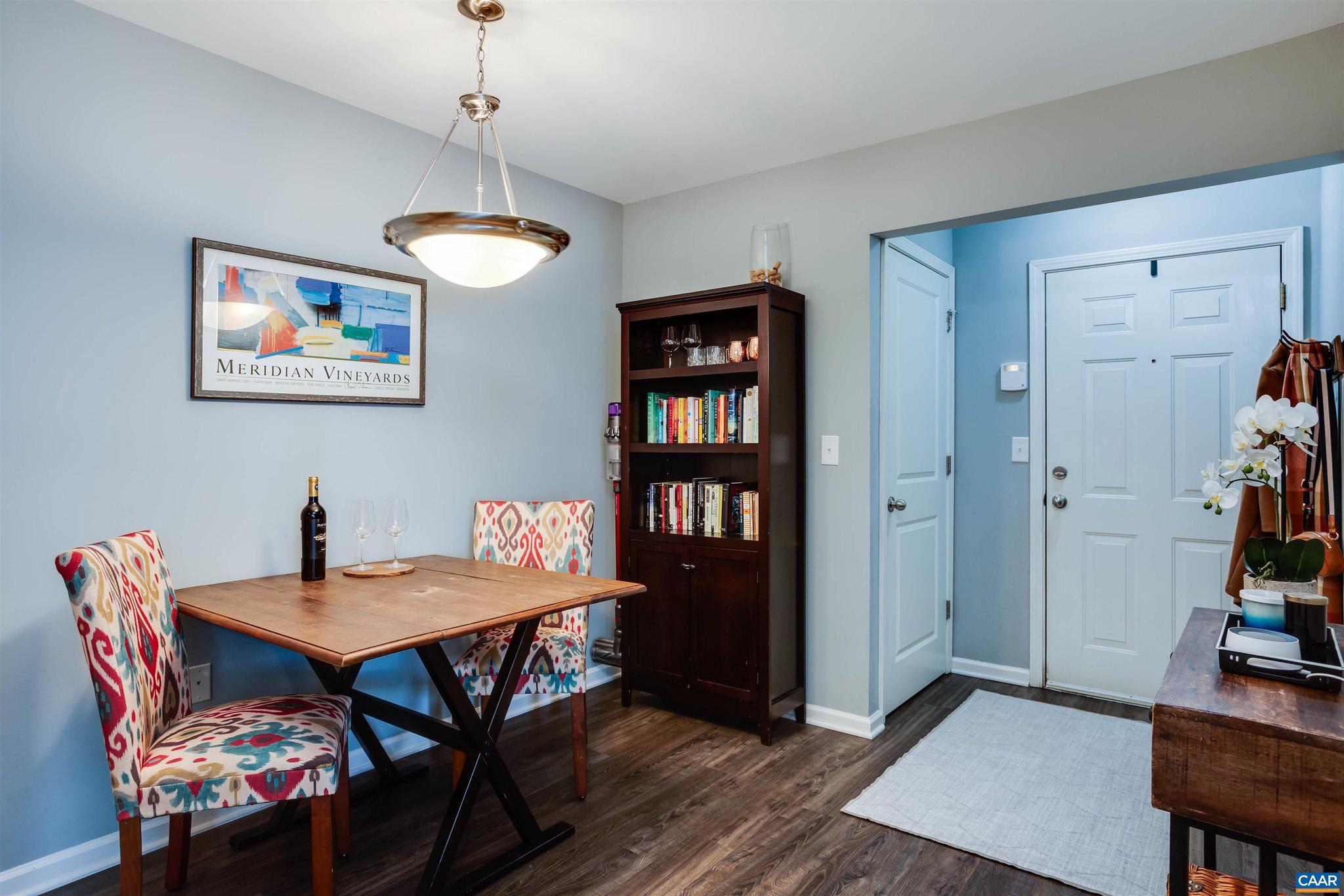 WALKER SQUARE CONDOS - Residential