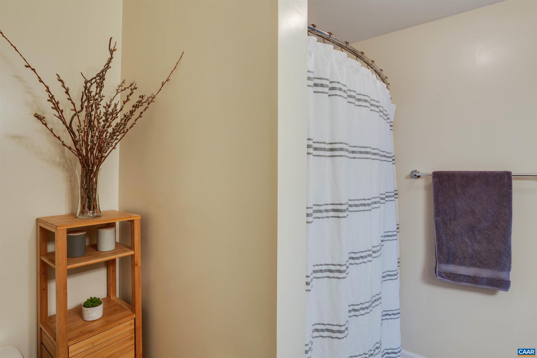 WALKER SQUARE CONDOS - Residential
