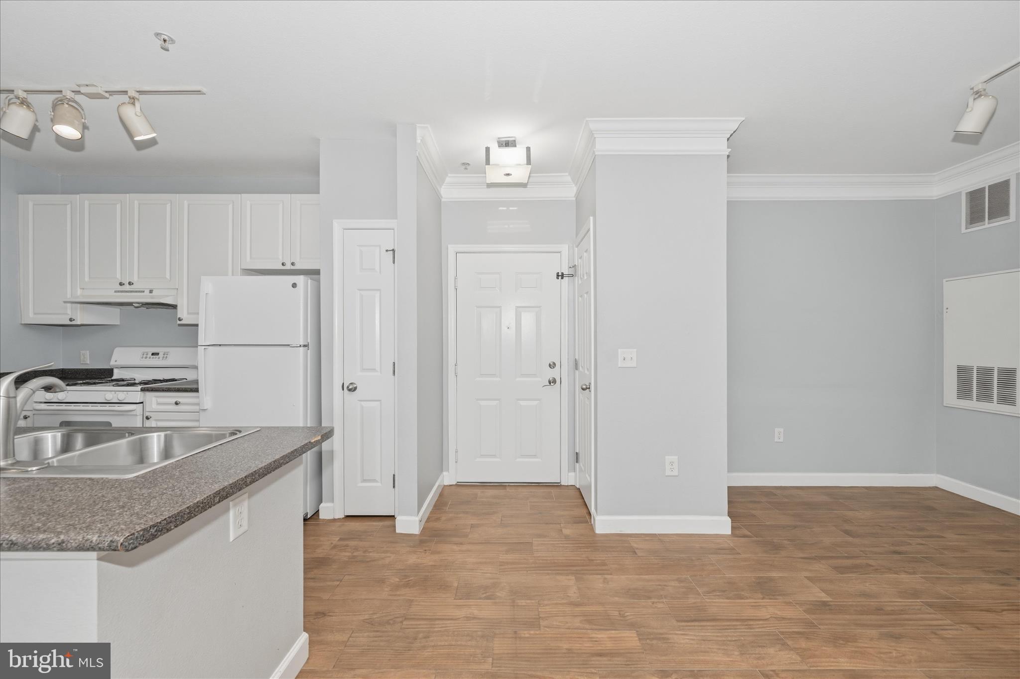 THE FITZ - Residential