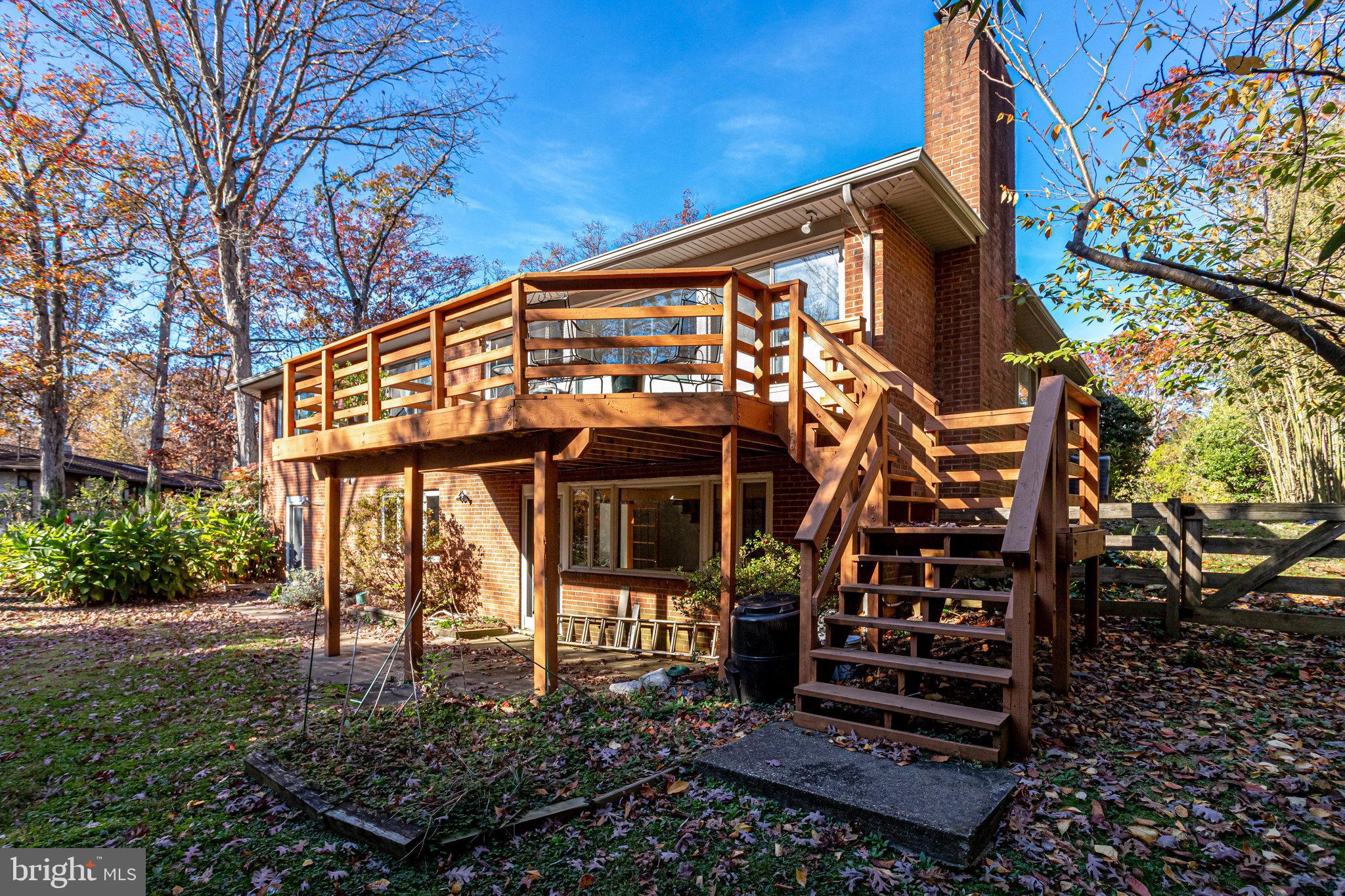 LAKE BARCROFT - Residential Lease