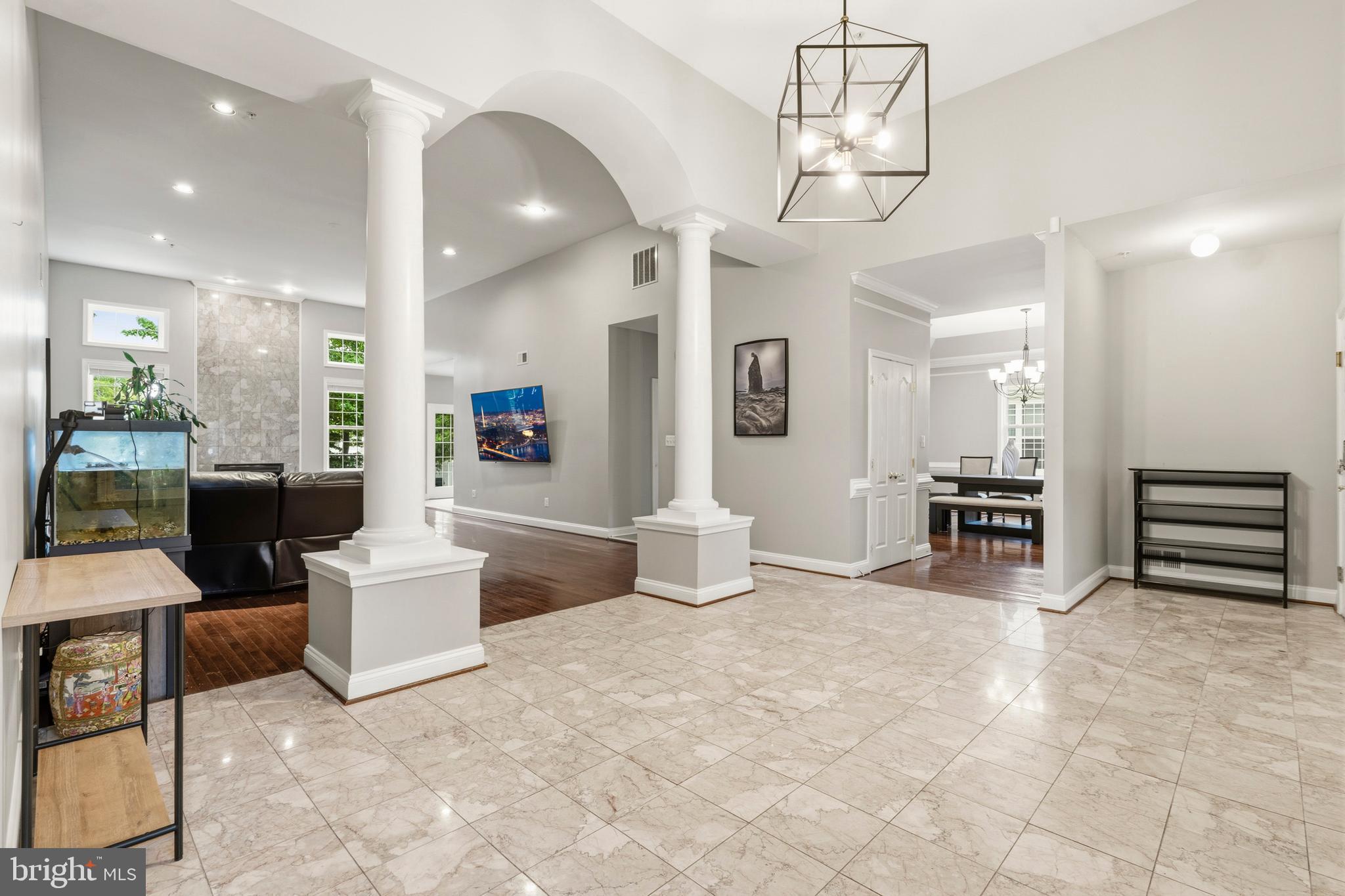 TANTALLON HILLS - Residential