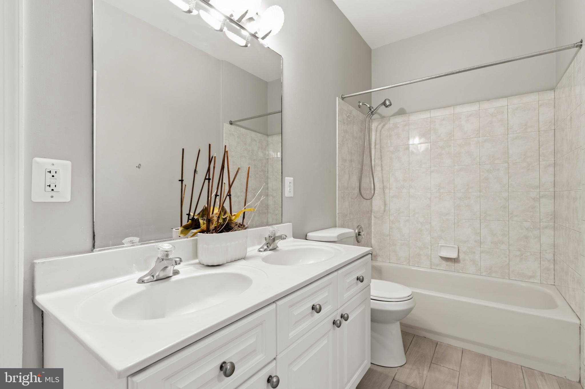 TANTALLON HILLS - Residential
