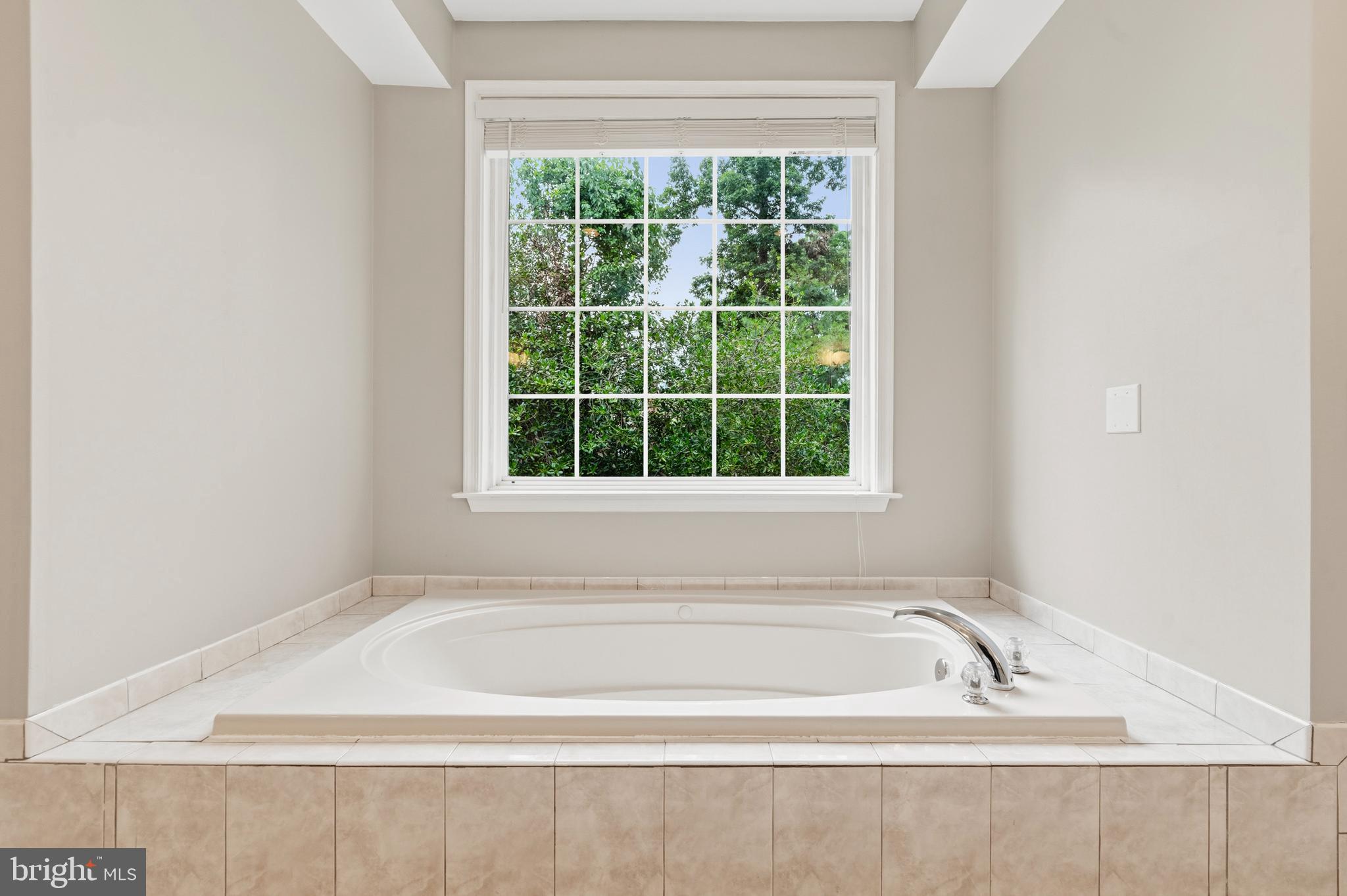 TANTALLON HILLS - Residential