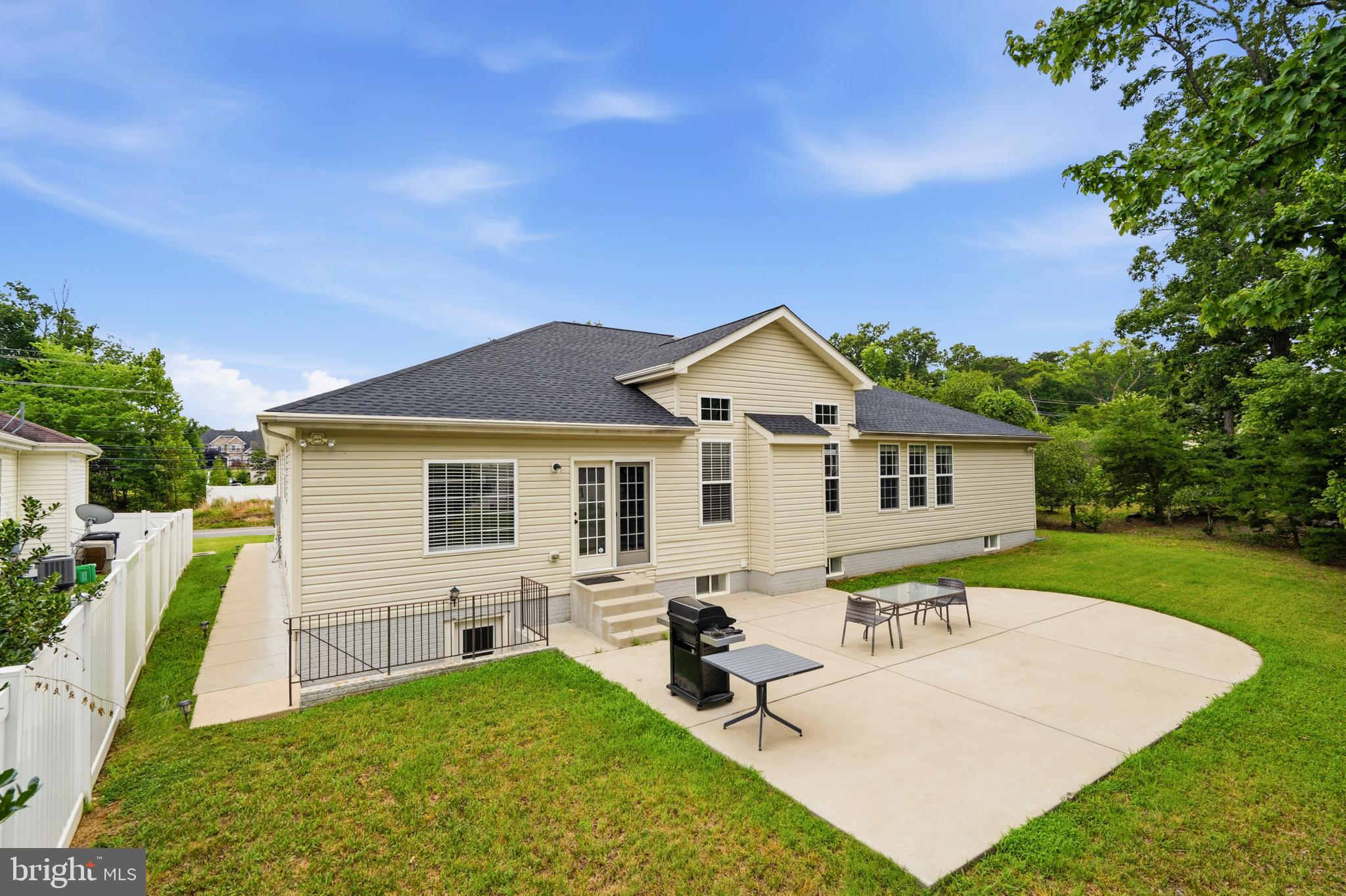 TANTALLON HILLS - Residential