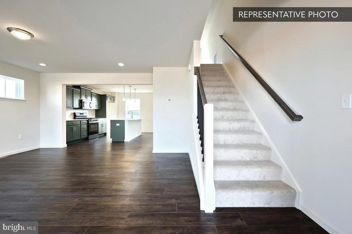 HILLS AT VALLEY VIEW - Residential