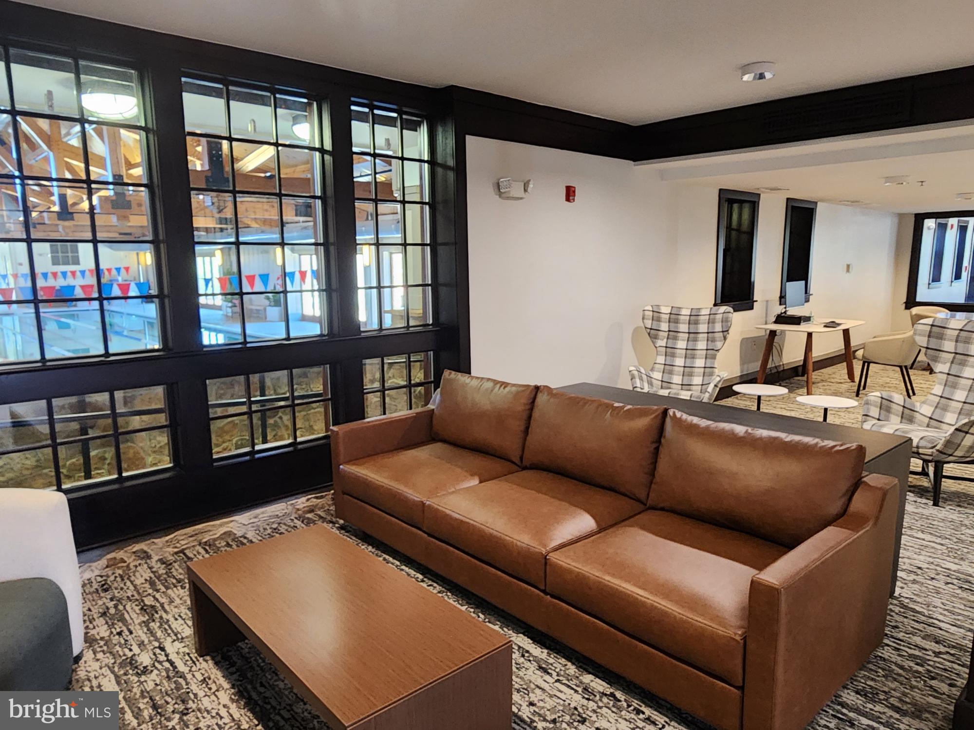LANSDOWNE ON THE POTOMAC - Residential