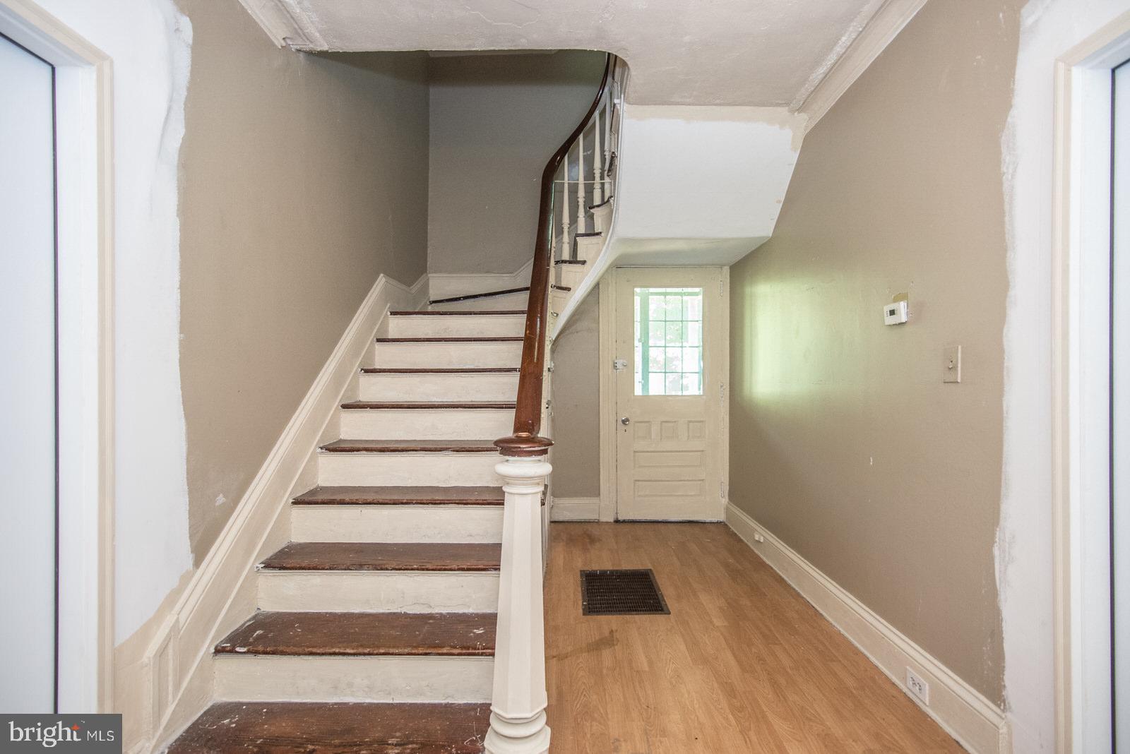 TORRESDALE MANOR - Land