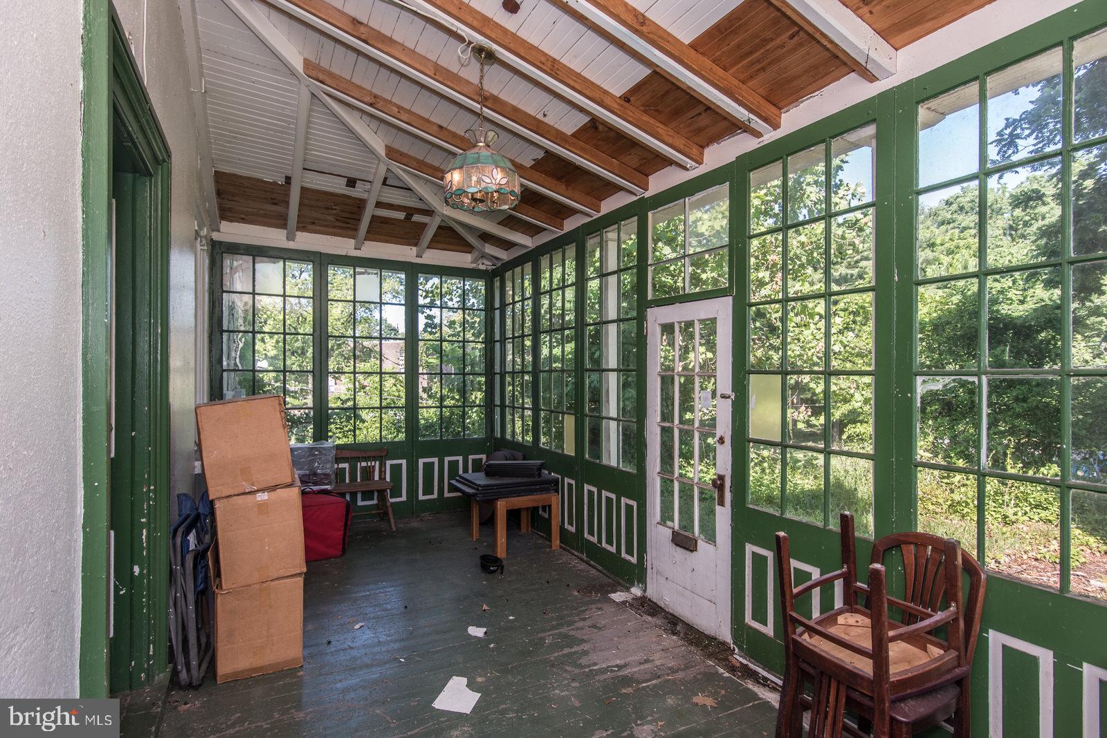 TORRESDALE MANOR - Land