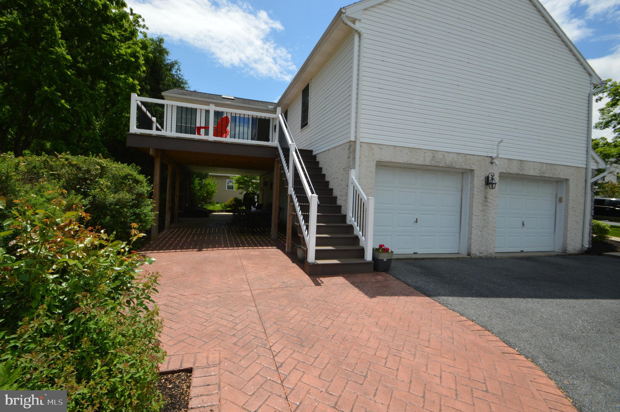 MALLARD PONDS - Residential