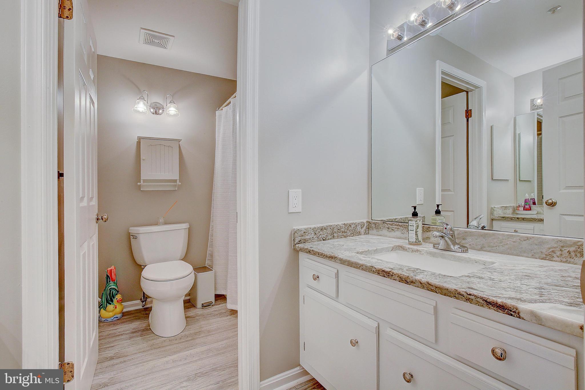 BAYWALK CONDOS - Residential