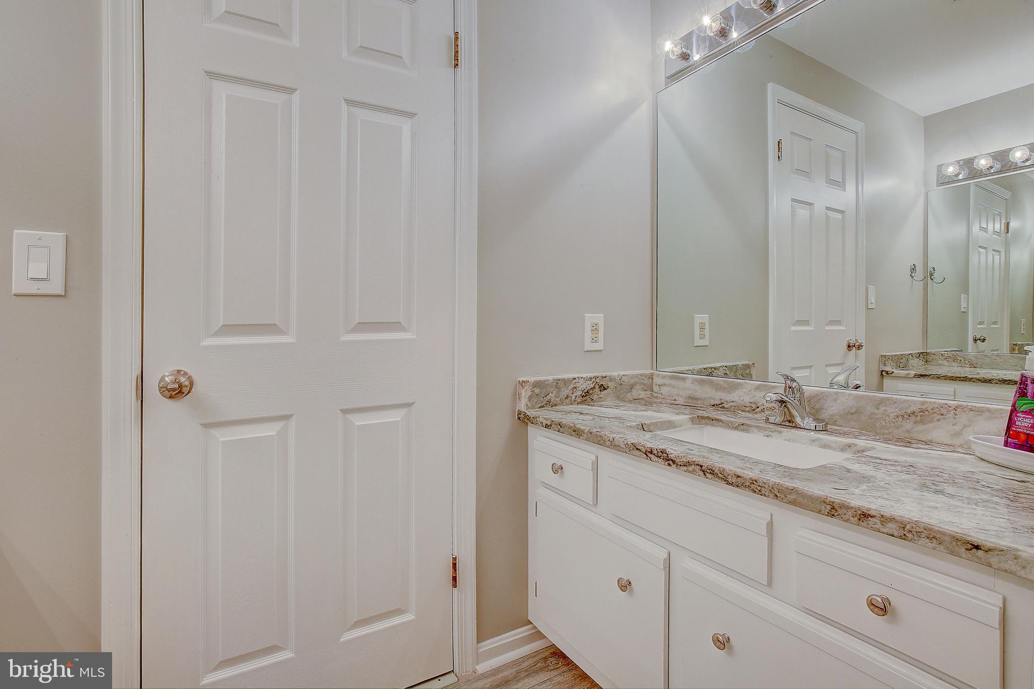 BAYWALK CONDOS - Residential