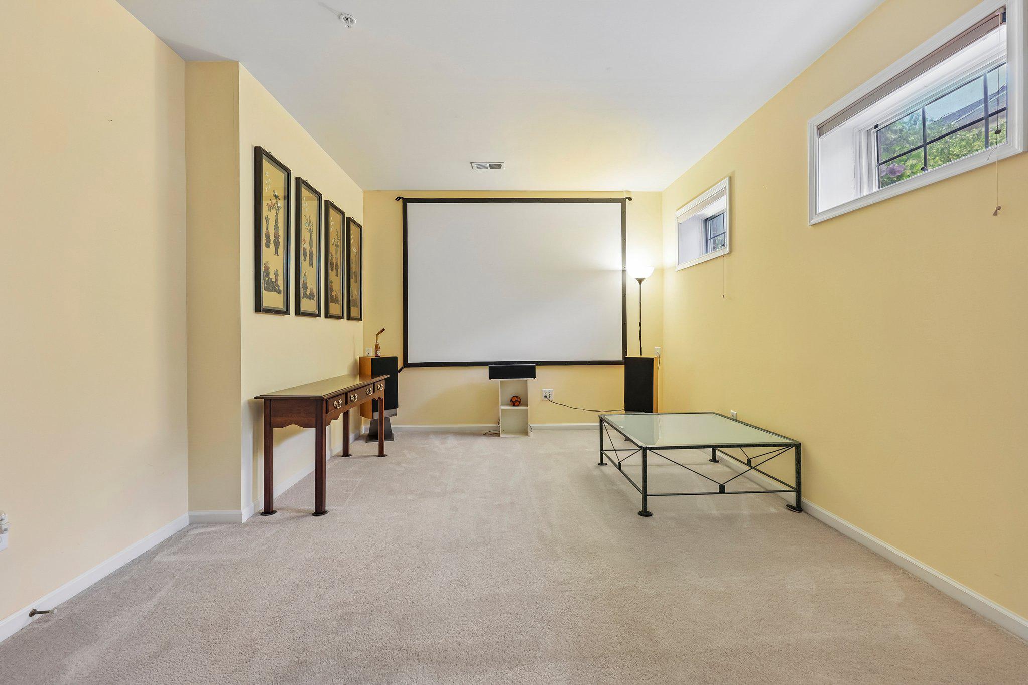 KENTLANDS MIDTOWN - Residential