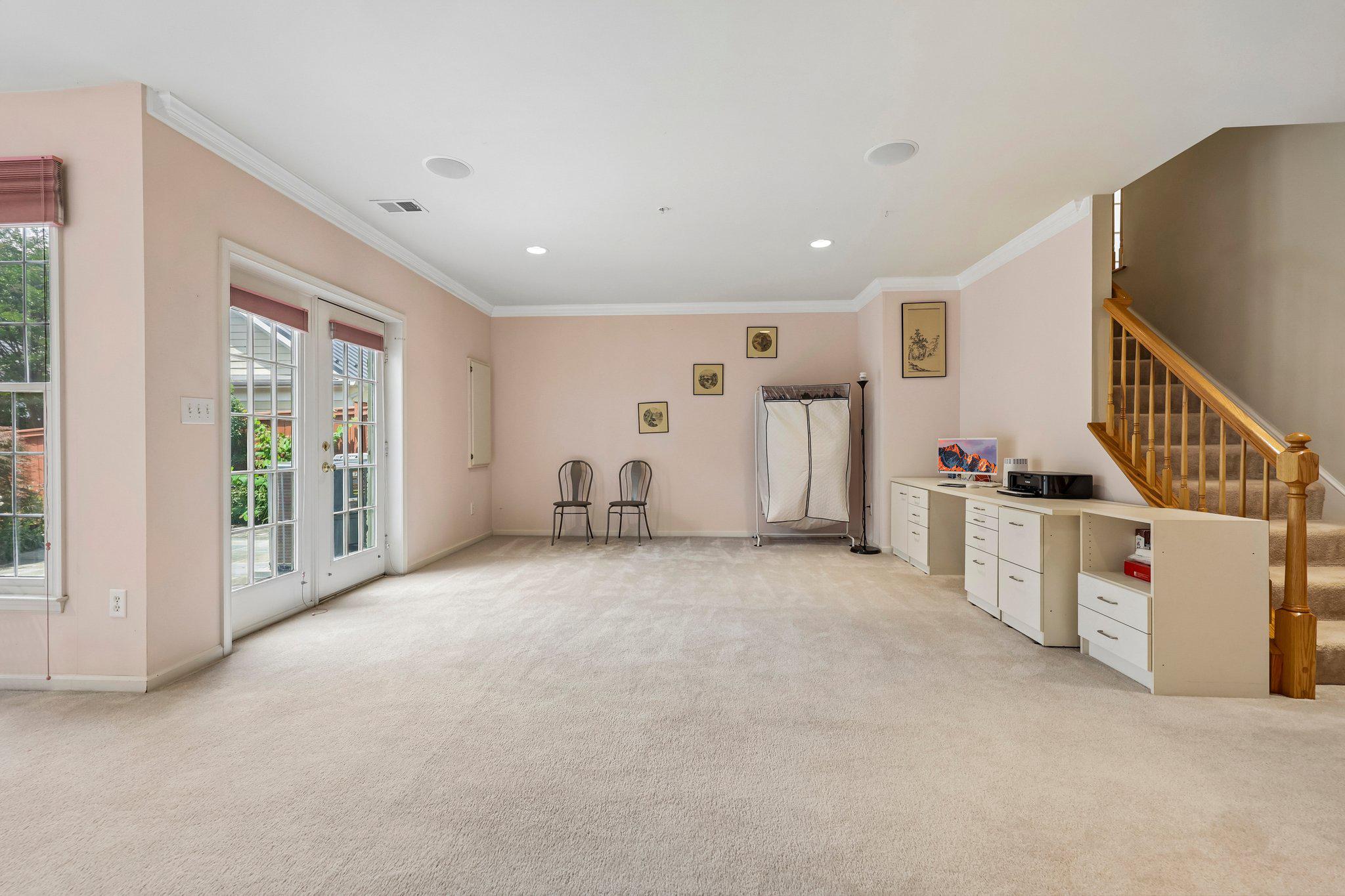 KENTLANDS MIDTOWN - Residential