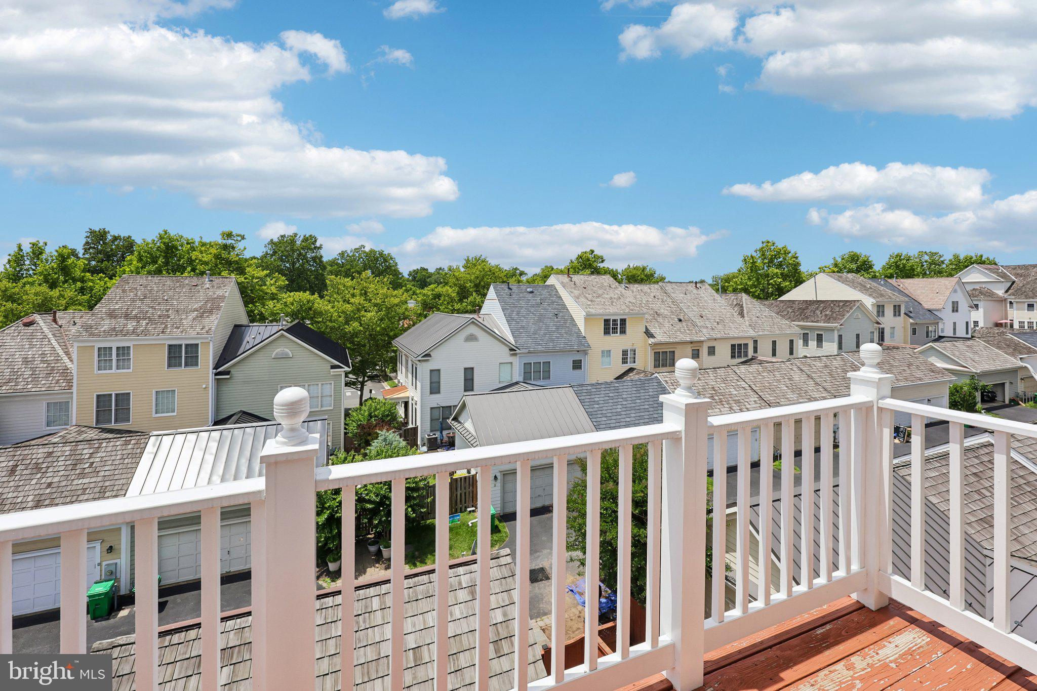 KENTLANDS MIDTOWN - Residential