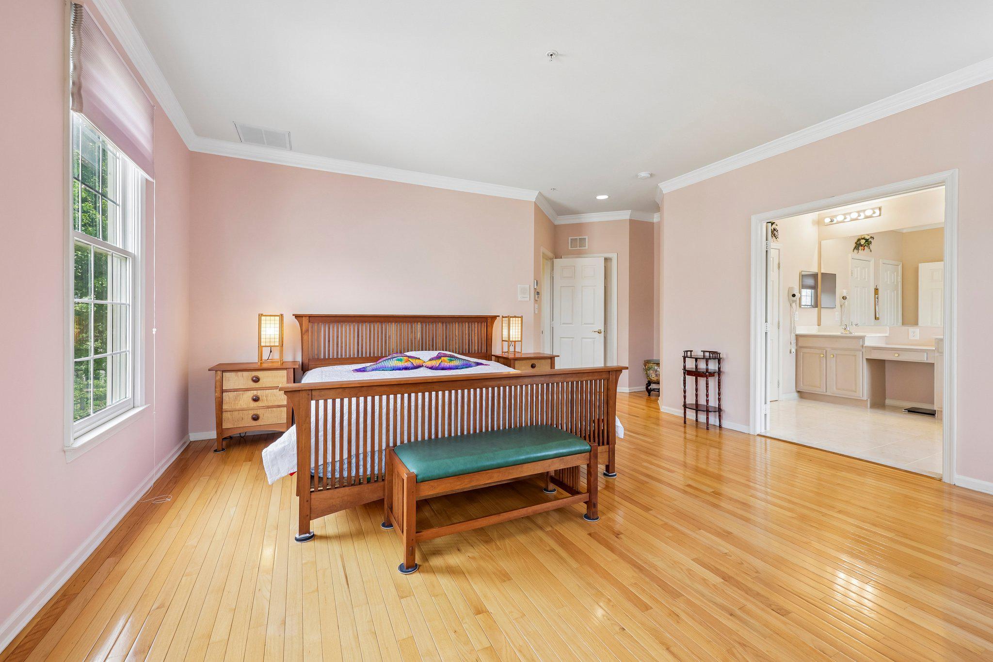 KENTLANDS MIDTOWN - Residential