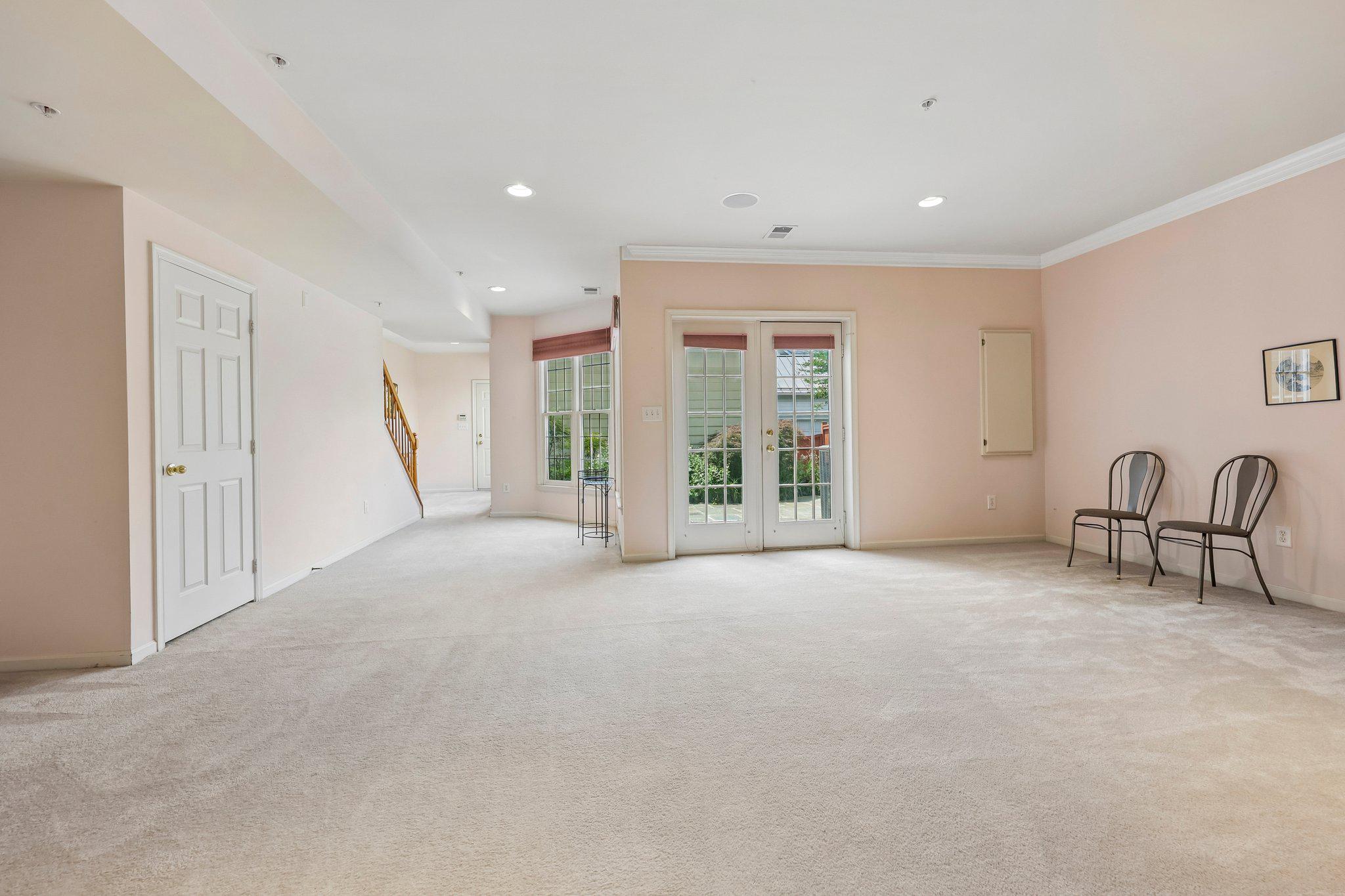 KENTLANDS MIDTOWN - Residential