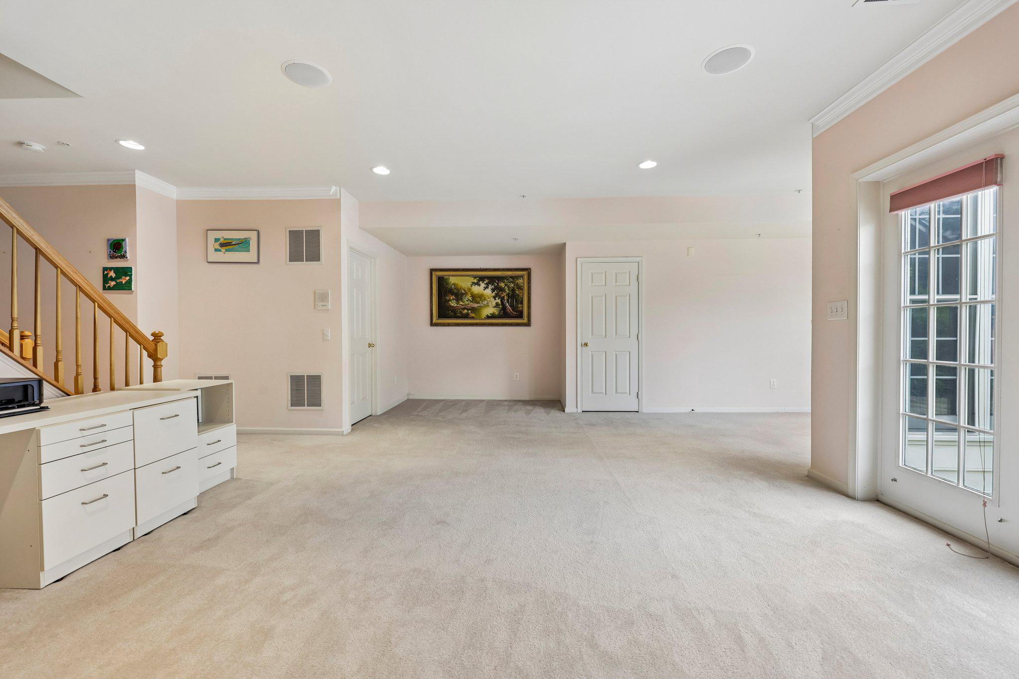 KENTLANDS MIDTOWN - Residential