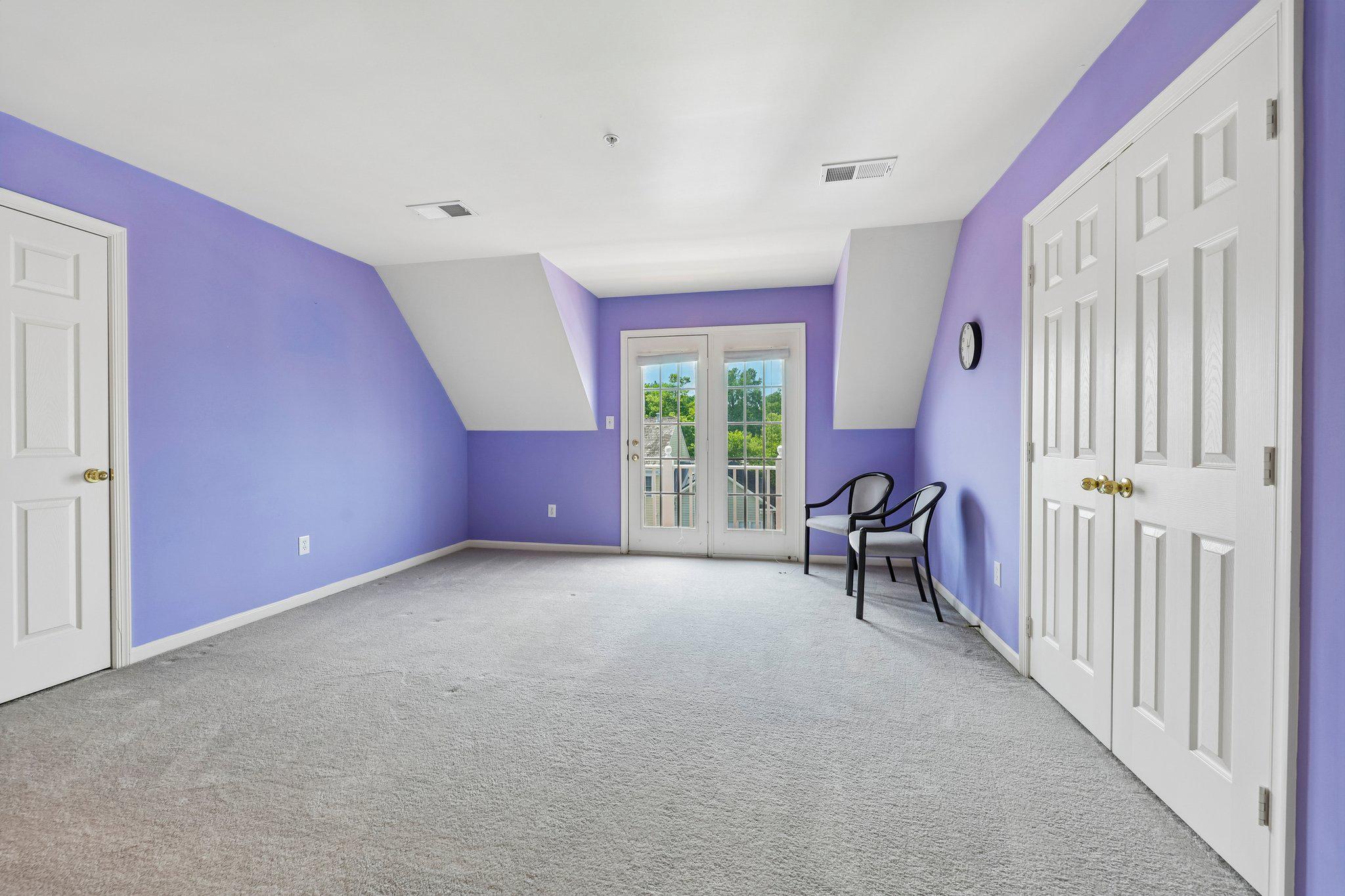 KENTLANDS MIDTOWN - Residential