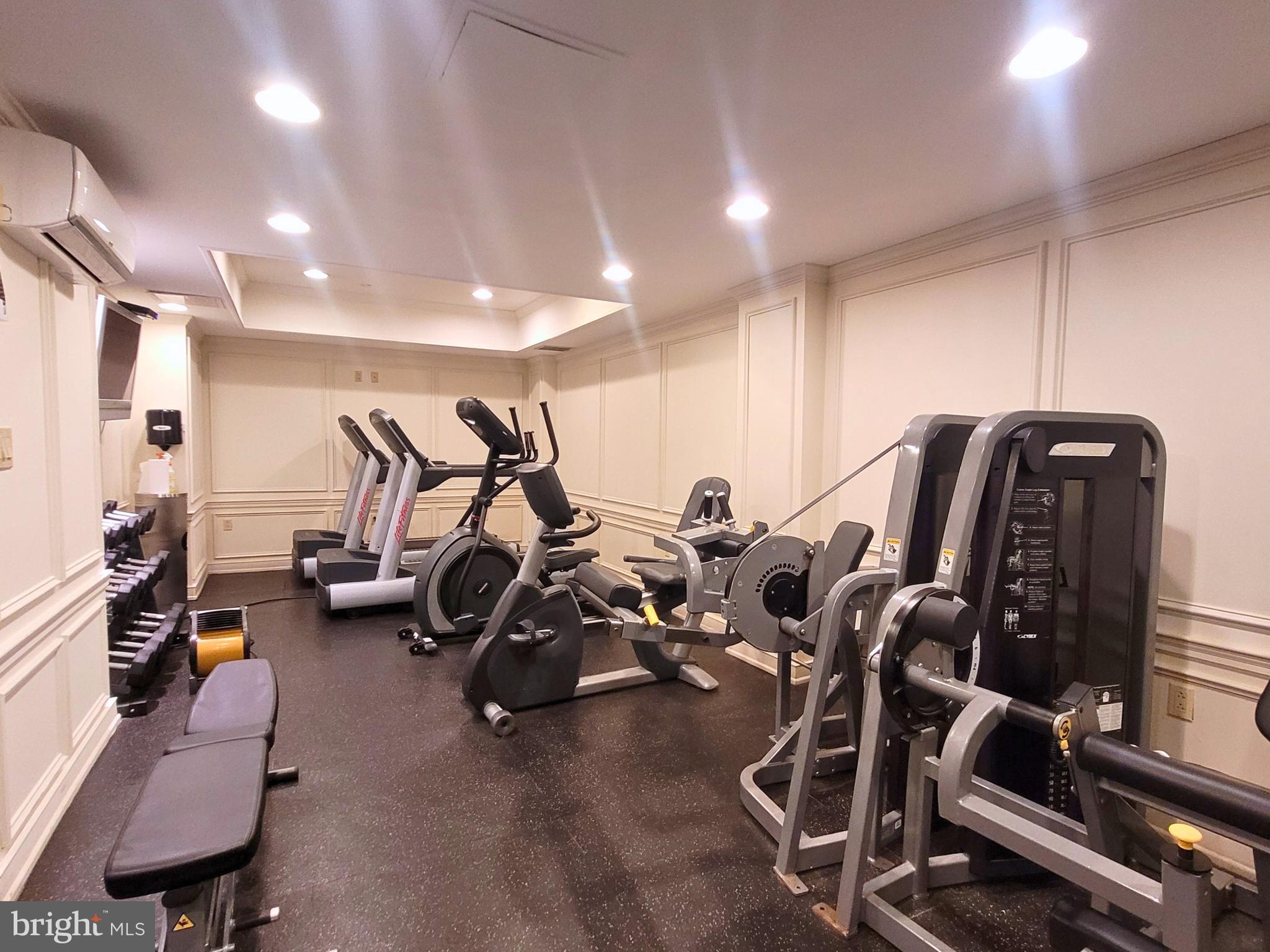 RITTENHOUSE SQUARE - Residential Lease