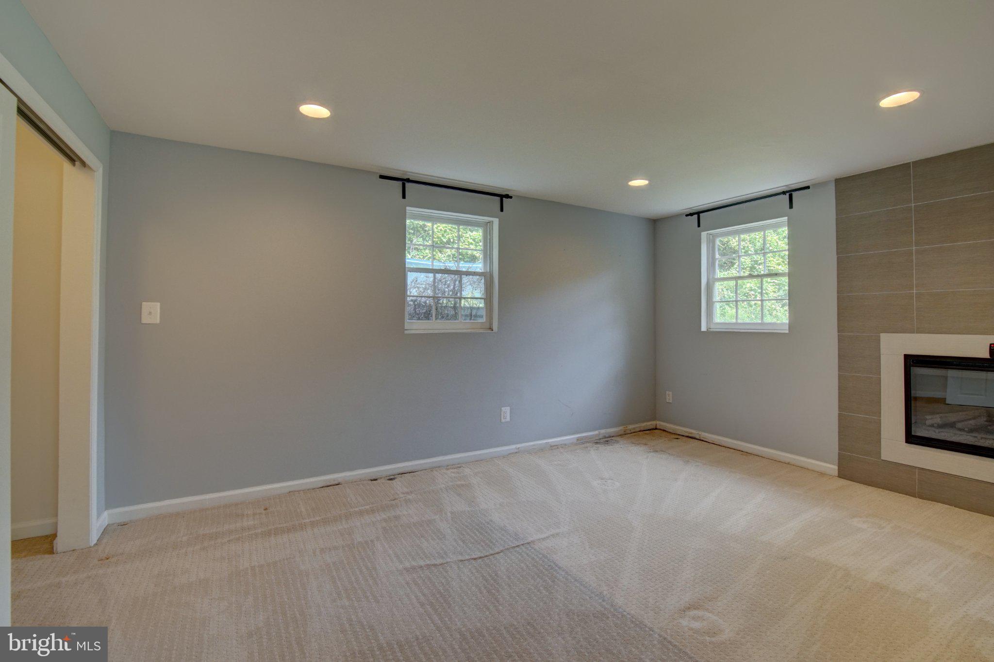OLIVER ESTATES - Residential