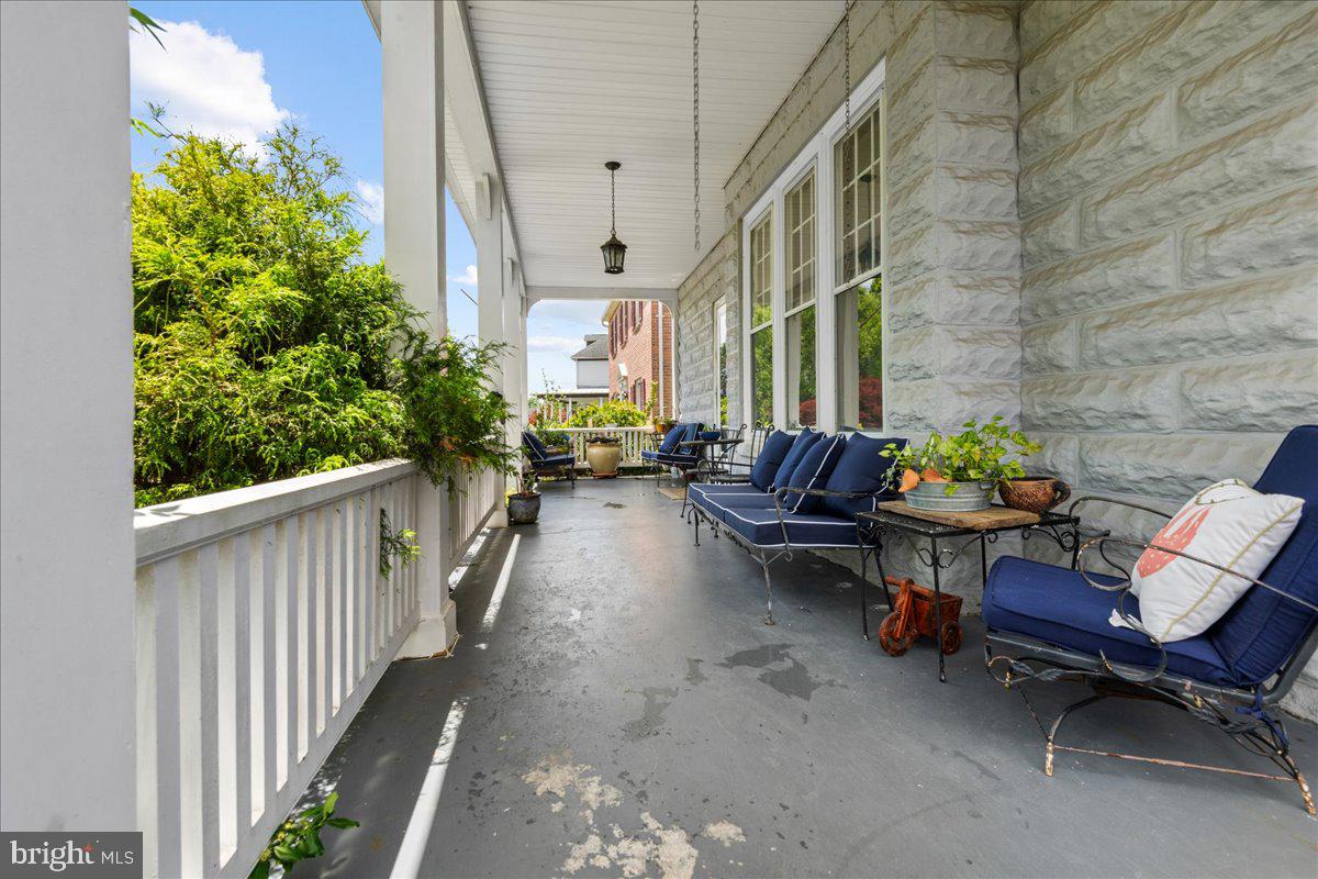 HAGERSTOWN - Residential