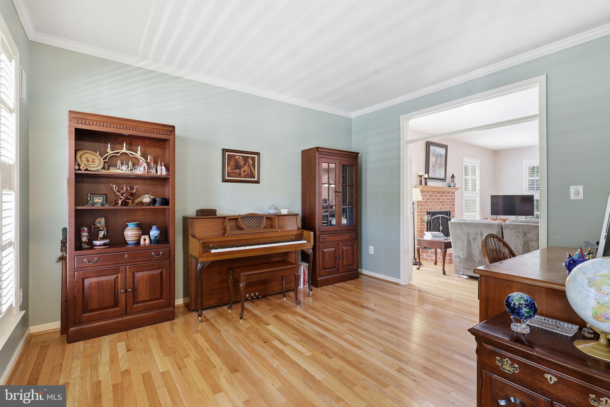 BROADLANDS - Residential