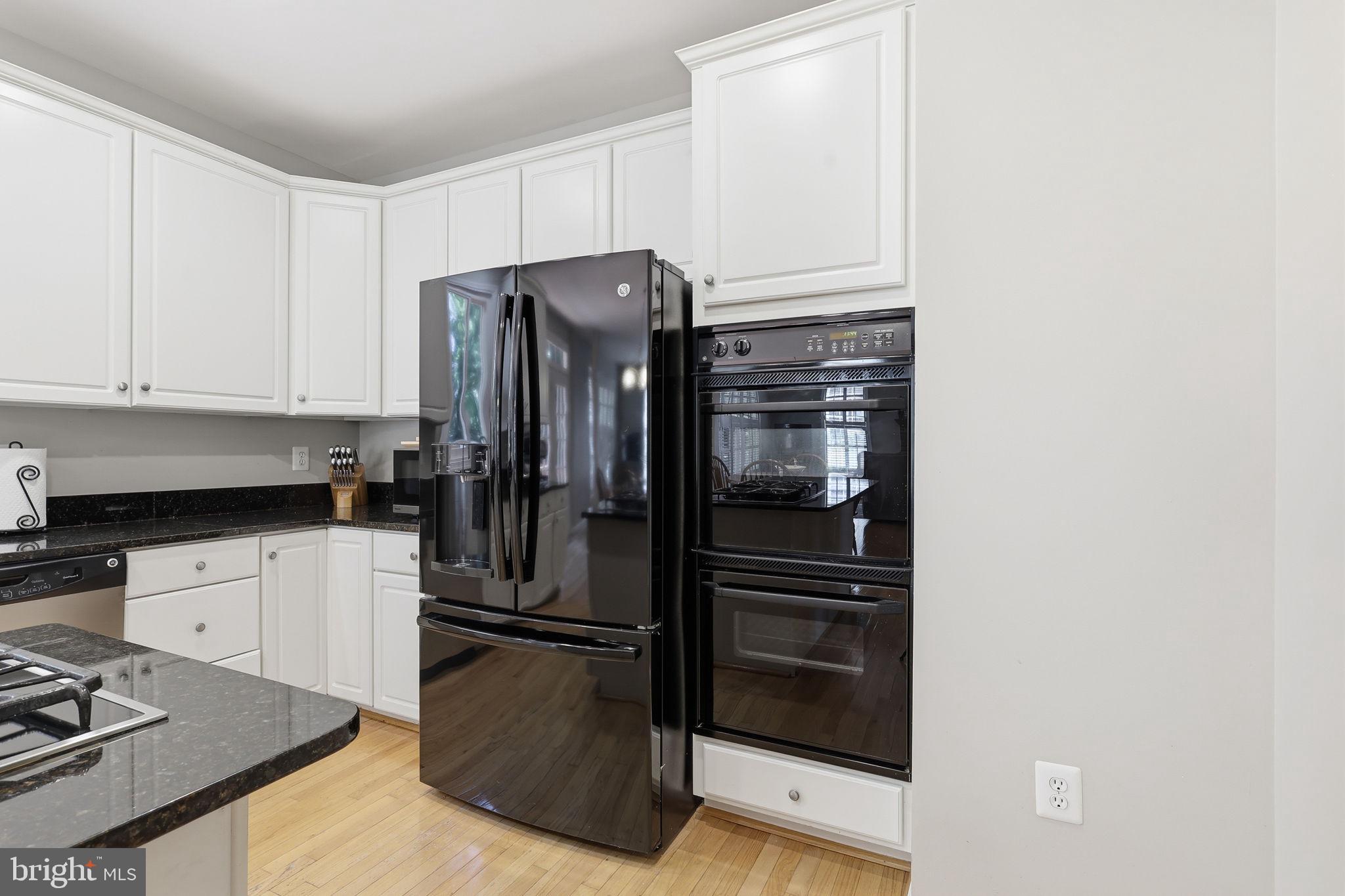 BROADLANDS - Residential