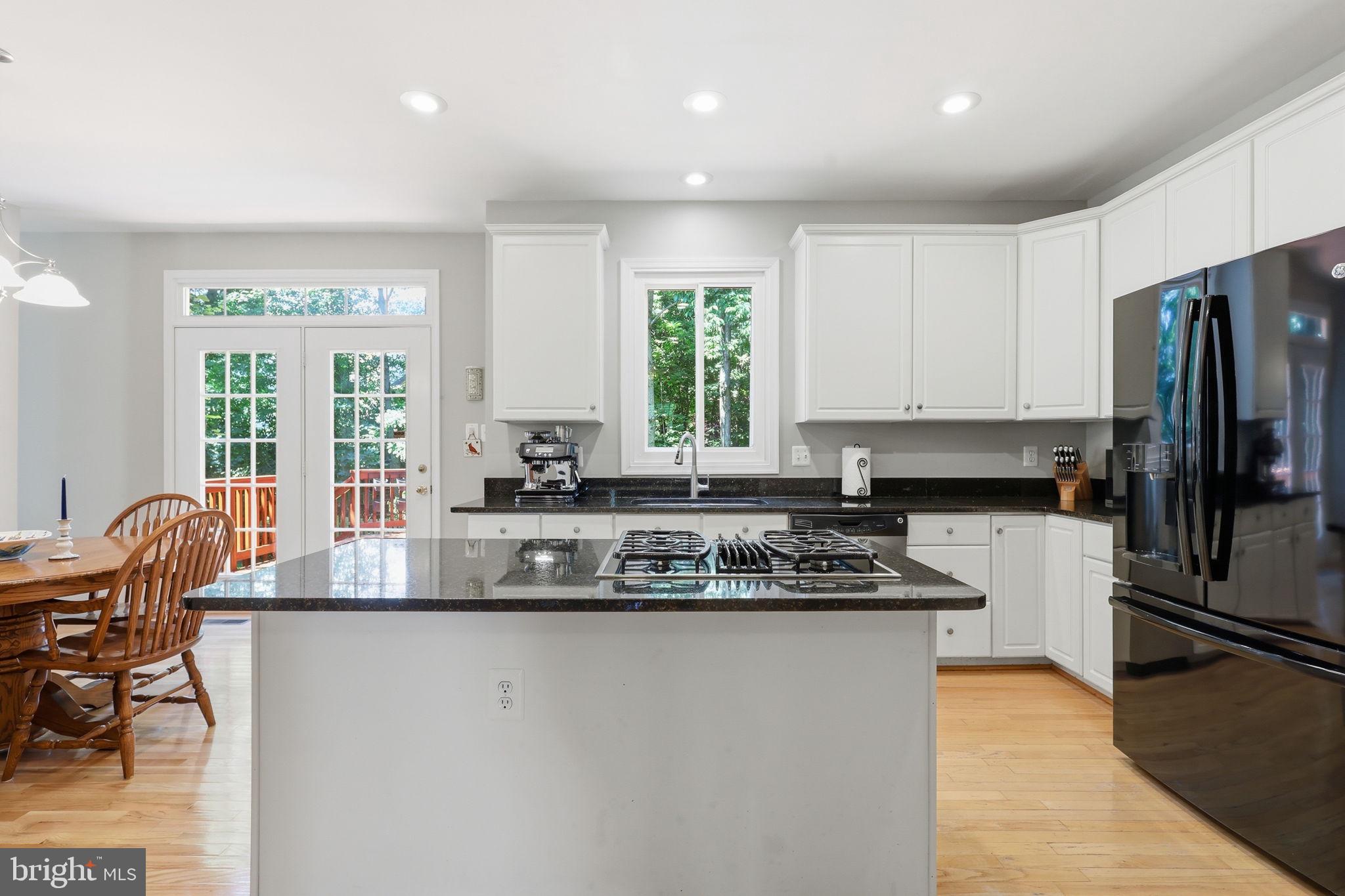 BROADLANDS - Residential