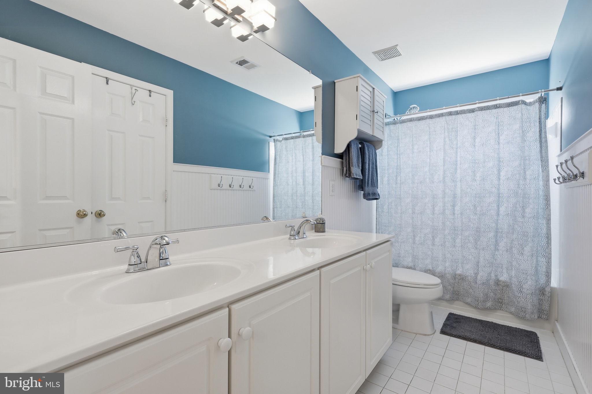 BROADLANDS - Residential