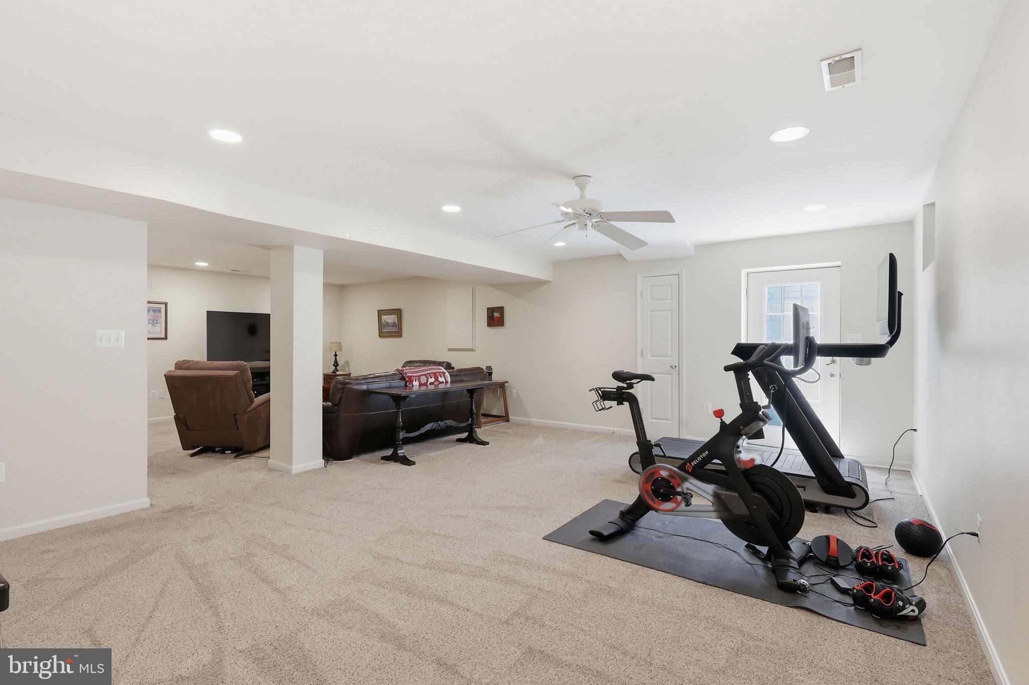 BROADLANDS - Residential