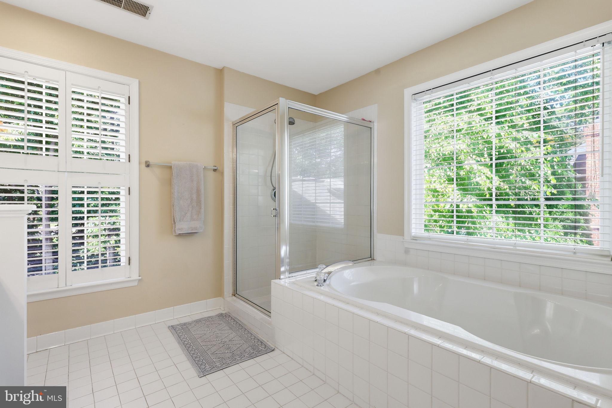 BROADLANDS - Residential