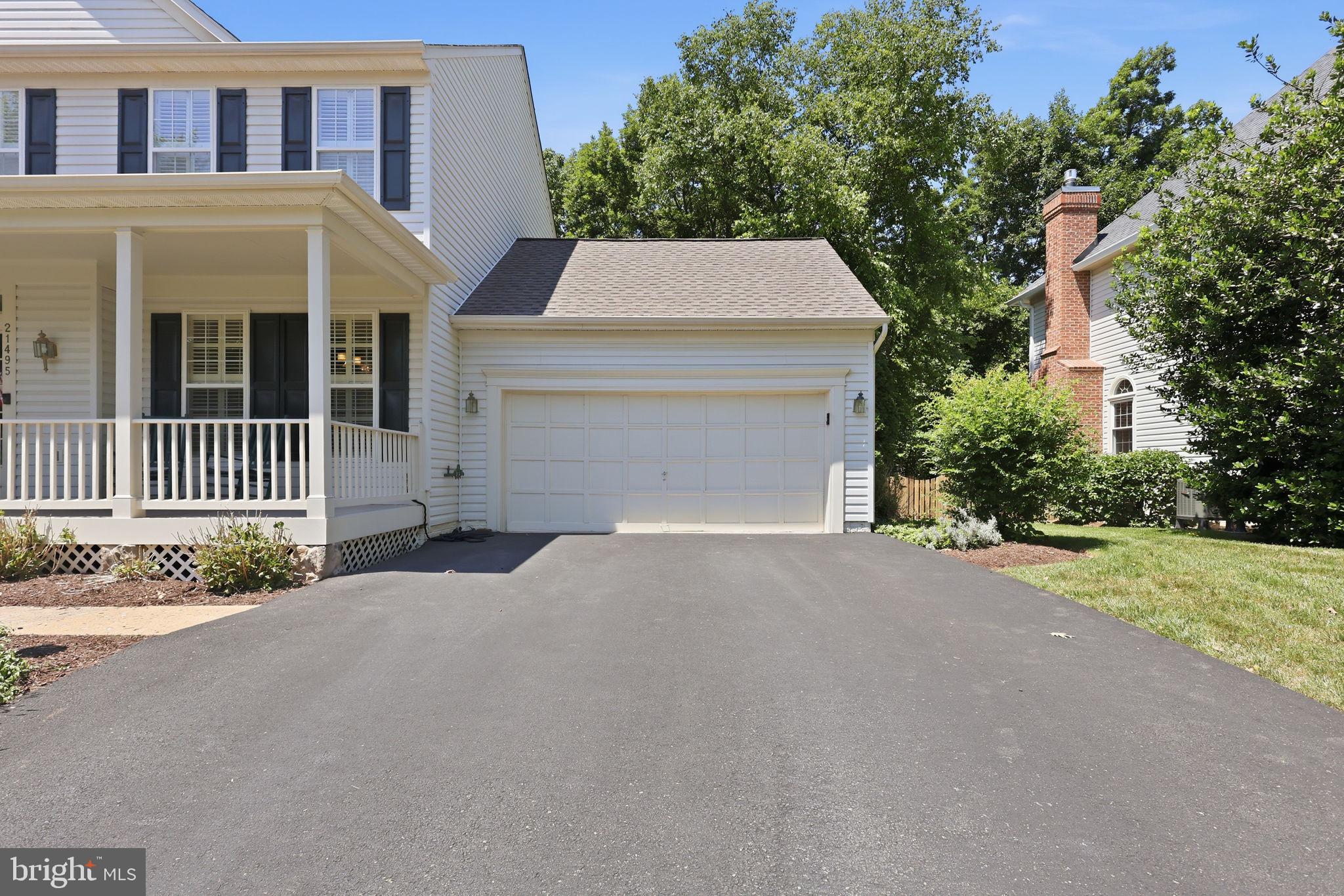 BROADLANDS - Residential