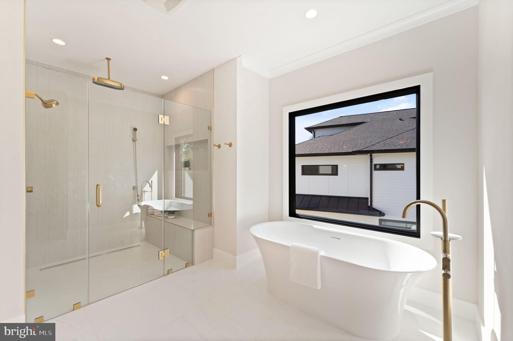 VIENNA WOODS - Residential