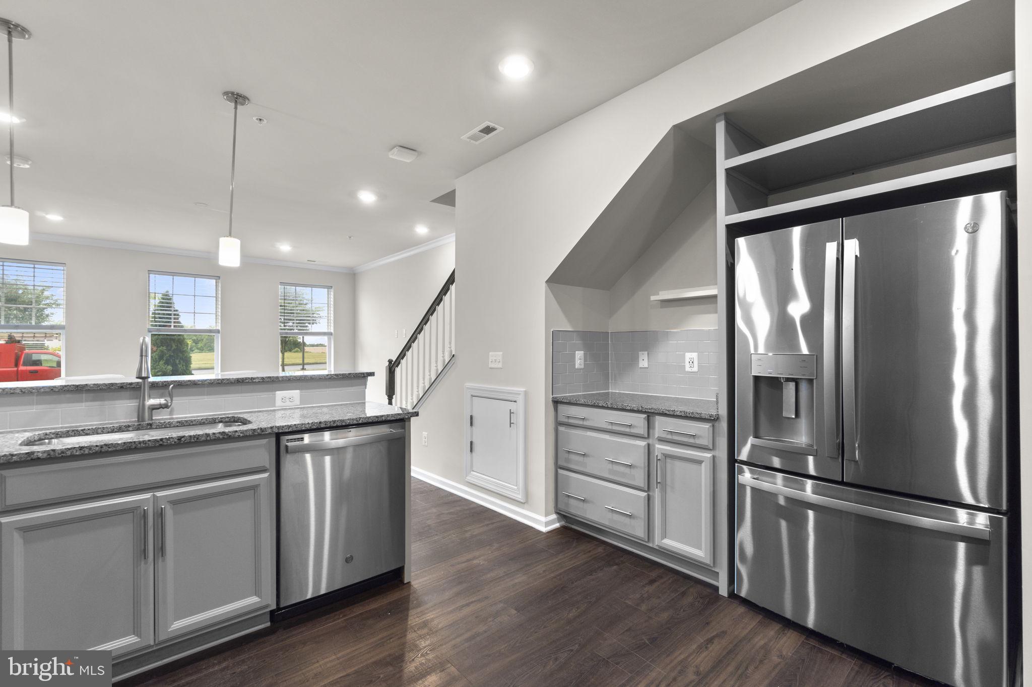 WESTVIEW SOUTH - Residential