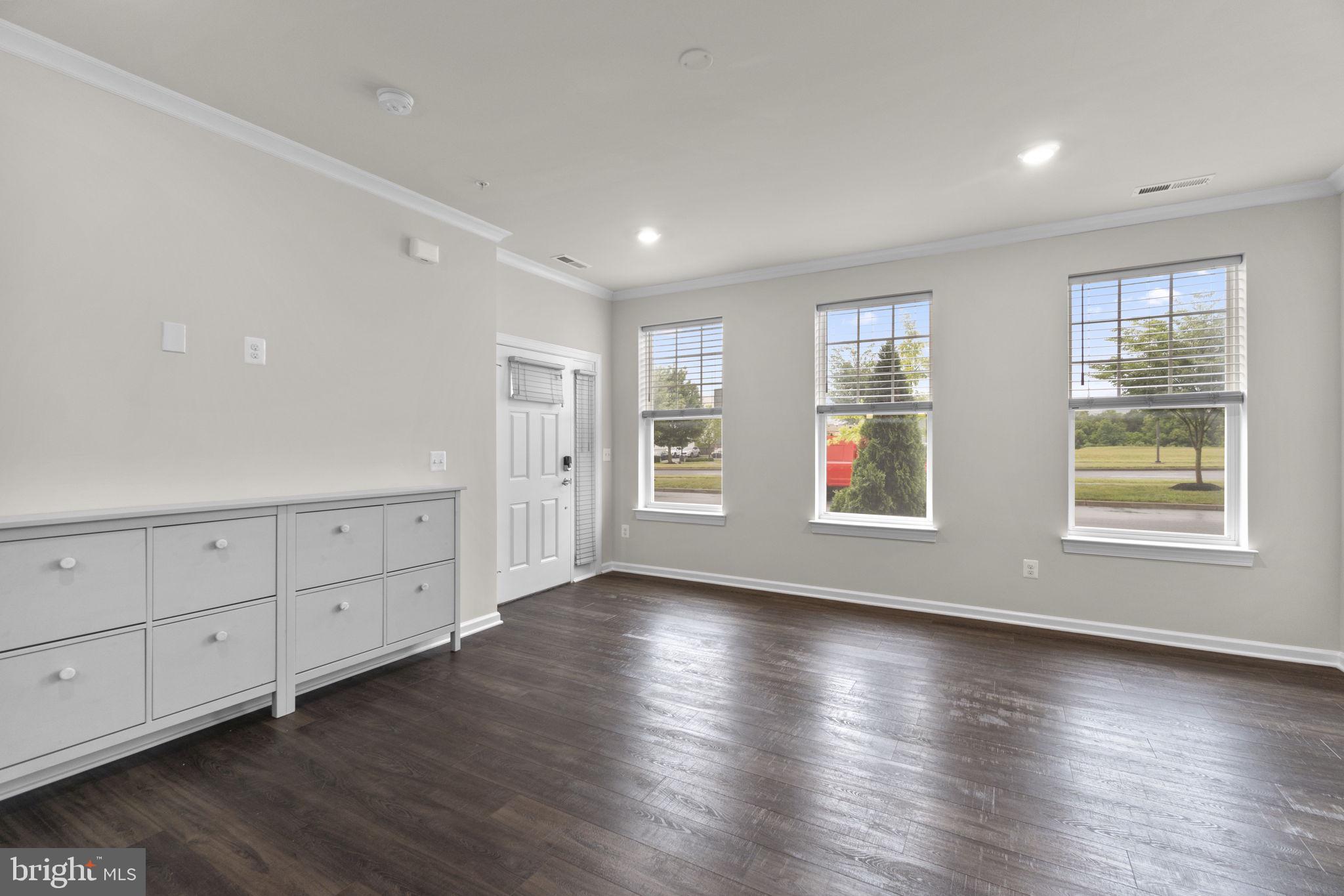 WESTVIEW SOUTH - Residential
