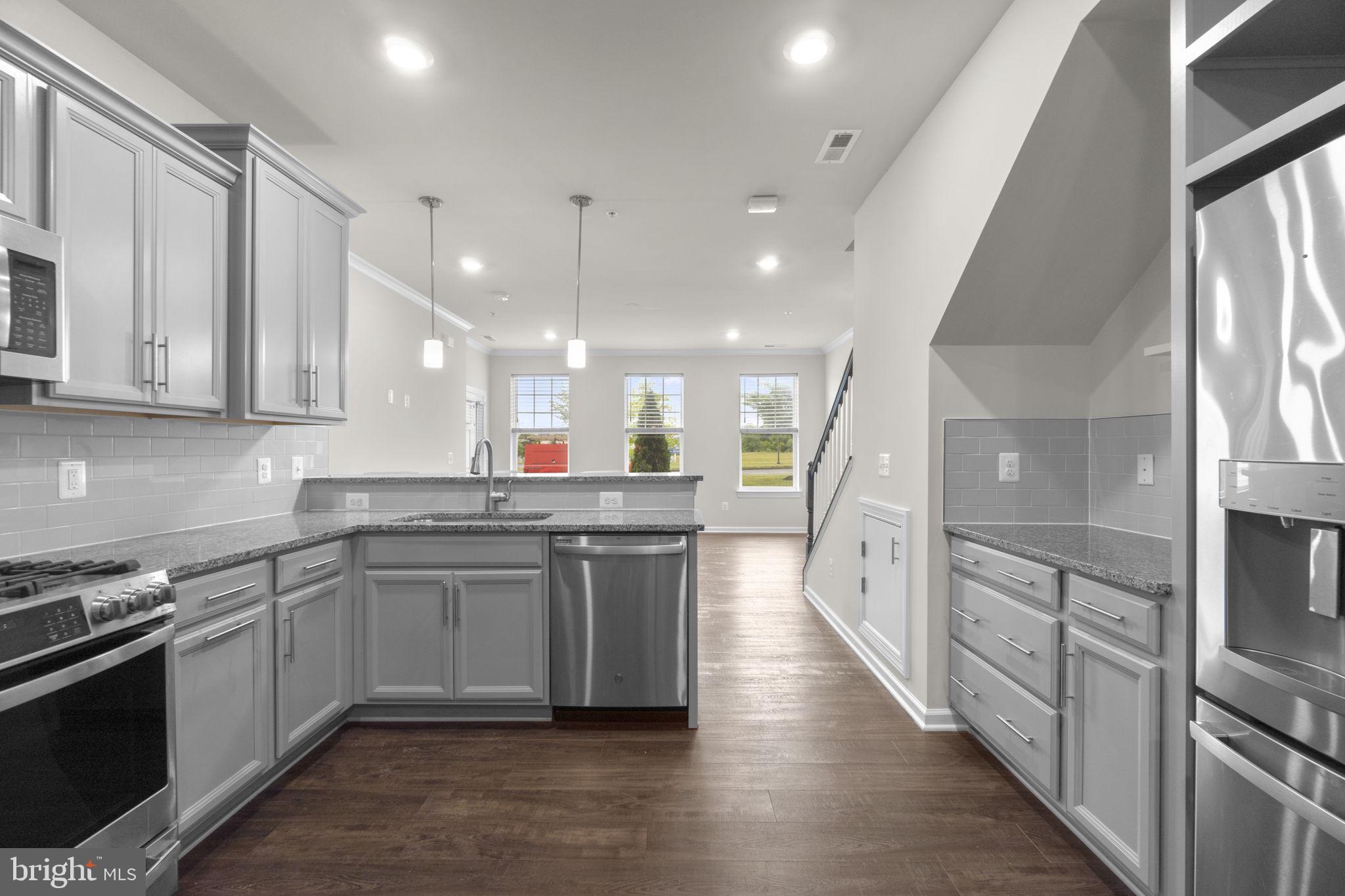 WESTVIEW SOUTH - Residential
