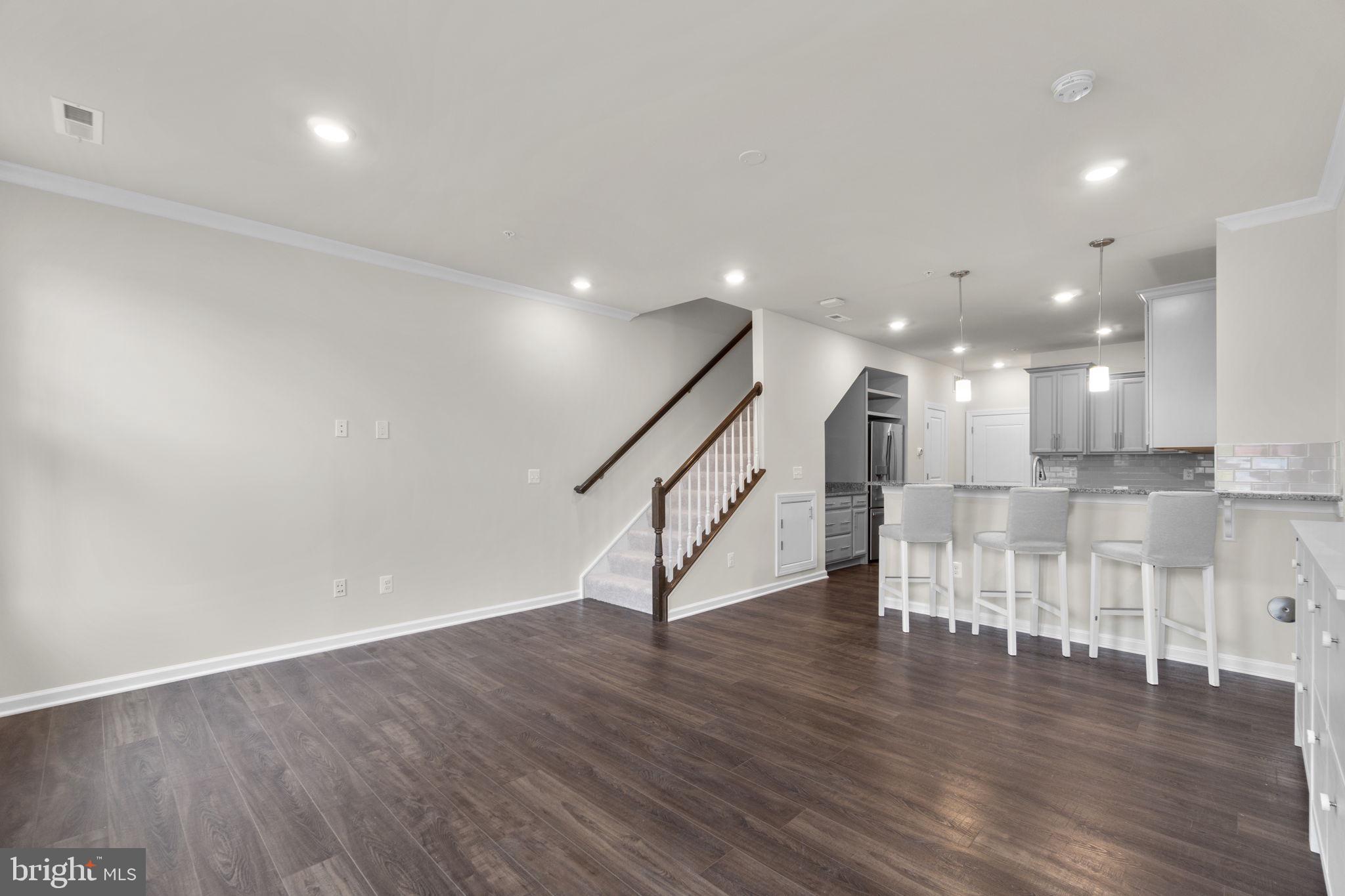 WESTVIEW SOUTH - Residential