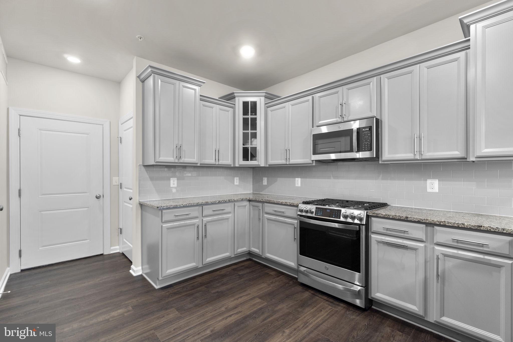 WESTVIEW SOUTH - Residential