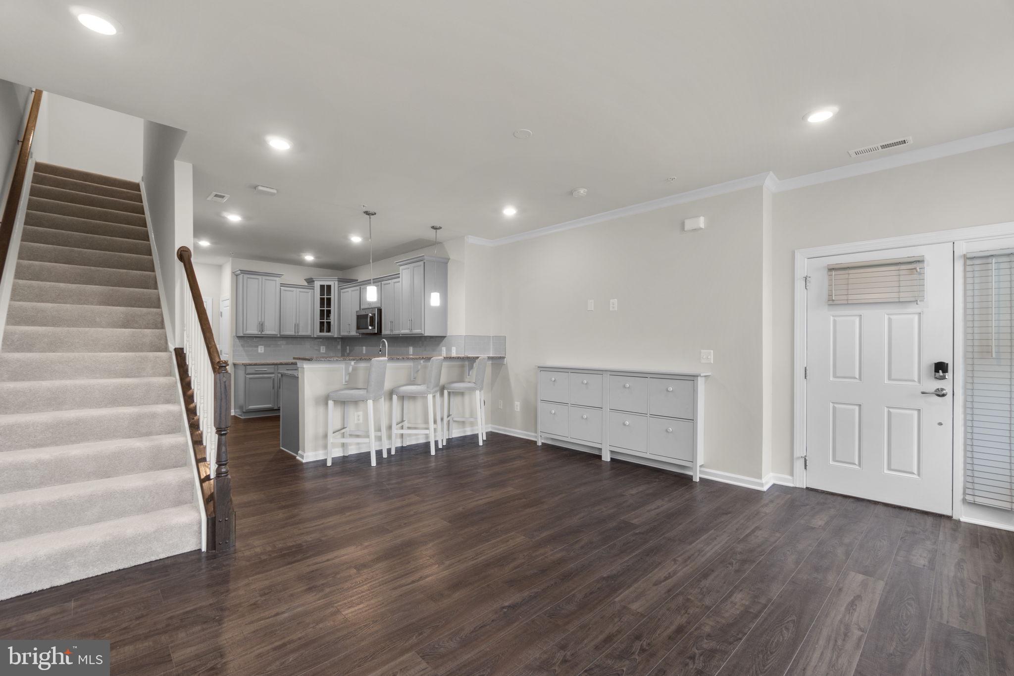 WESTVIEW SOUTH - Residential
