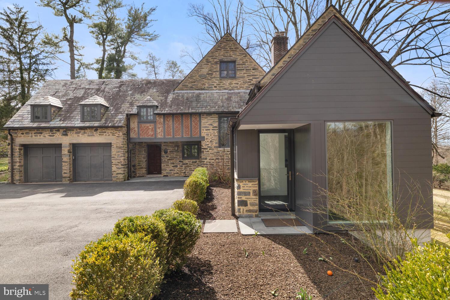CHESTNUT HILL - Residential