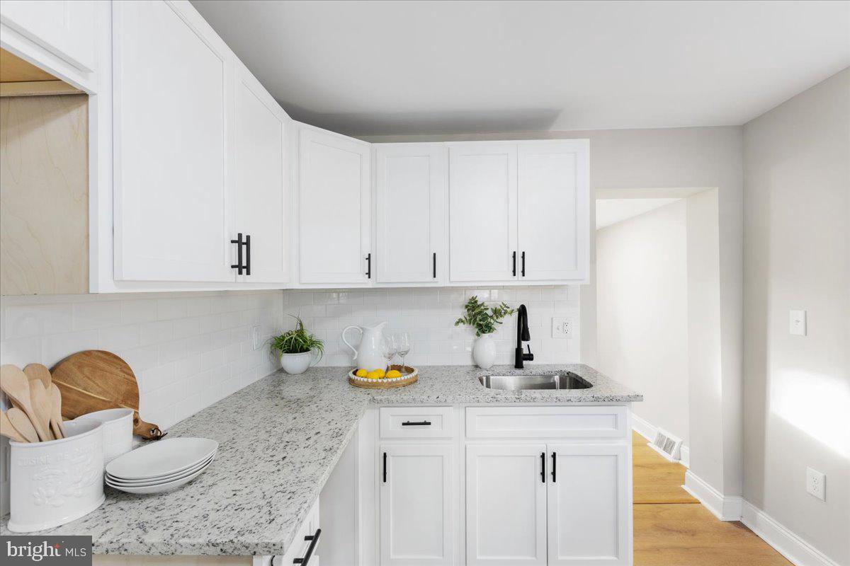 WASHINGTON VILLAGE - Residential