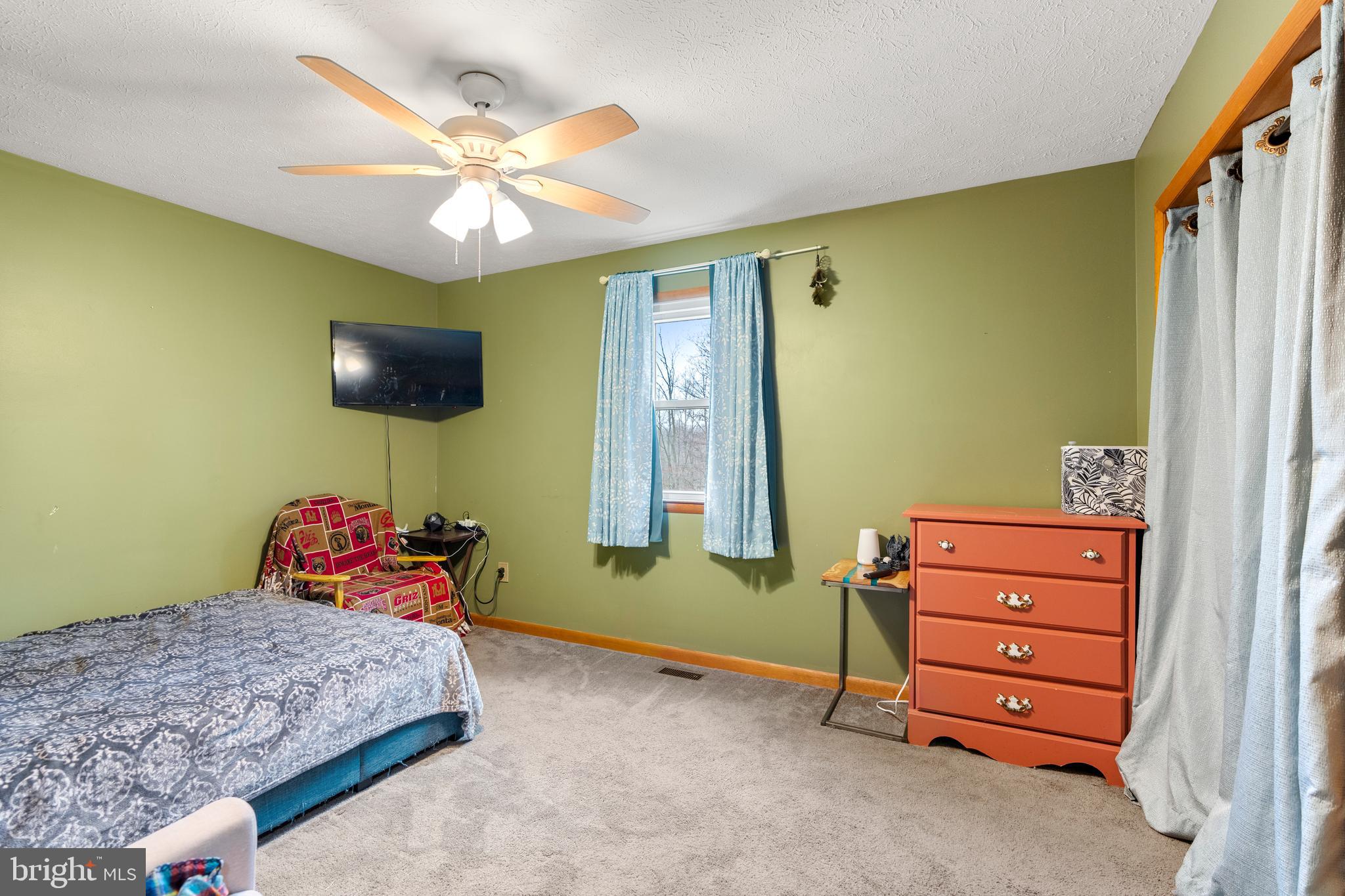 SUNRISE SUMMIT - Residential