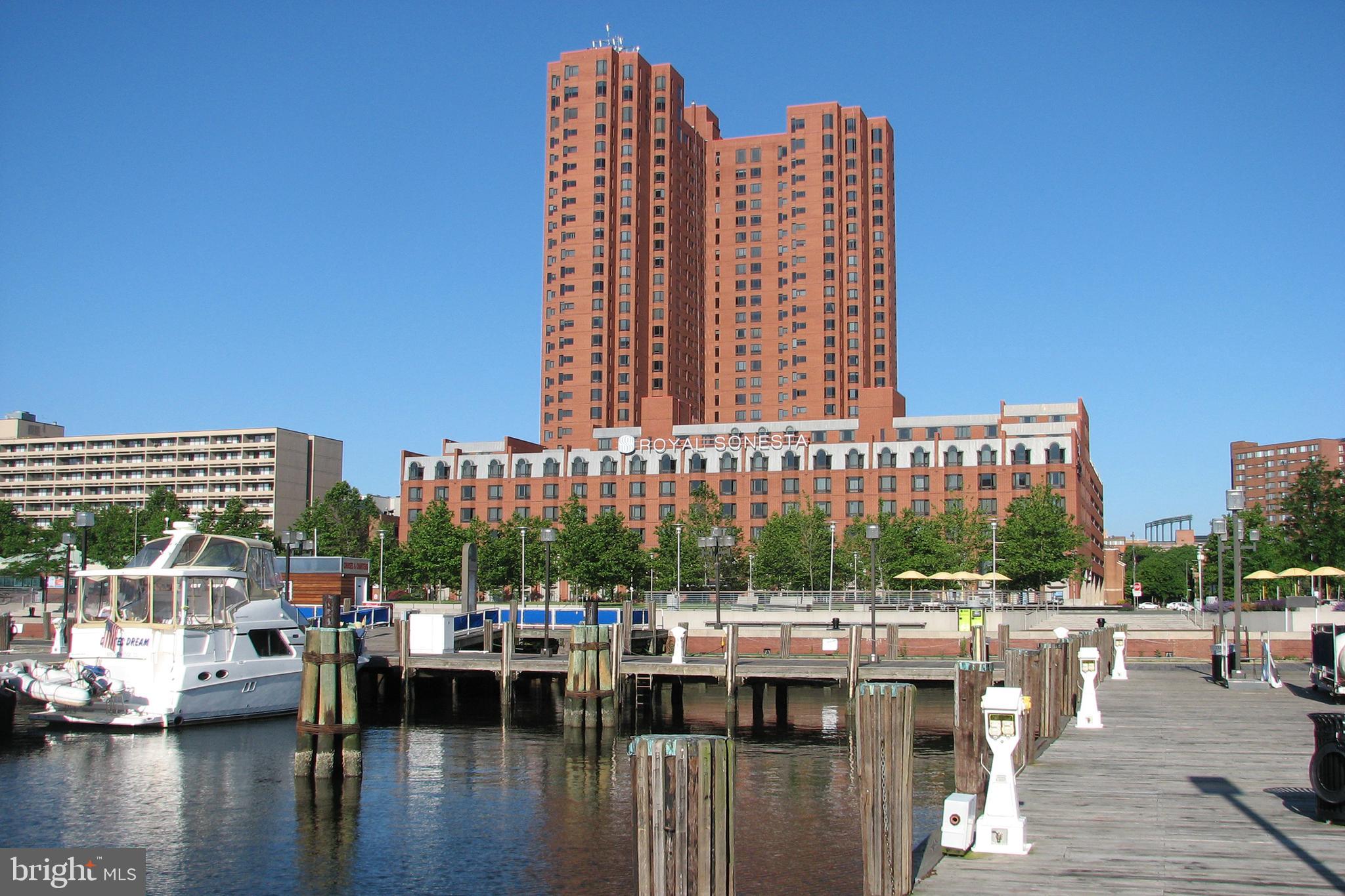 ***Unit can be available sooner than 6/1 with a 2 week notice***
Spacious condo on the 25th floor offers great views over Federal Hill and the outer harbor. Luxury building adjacent to Royal Sonesta Harbor Court hotel with discounts for residents on food, gym (w/indoor pool, racquetball court & tennis court) & hotel rooms. The condo provides a doorman, 24-hr. front-desk service, 1 storage locker, and 1 parking space in the attached, gated garage. Superb location across the street from the waterfront promenade and the attractions of Baltimore's famous Inner Harbor. Close to restaurants, business district, shopping, stadiums, hospitals, and MARC train with service to DC.