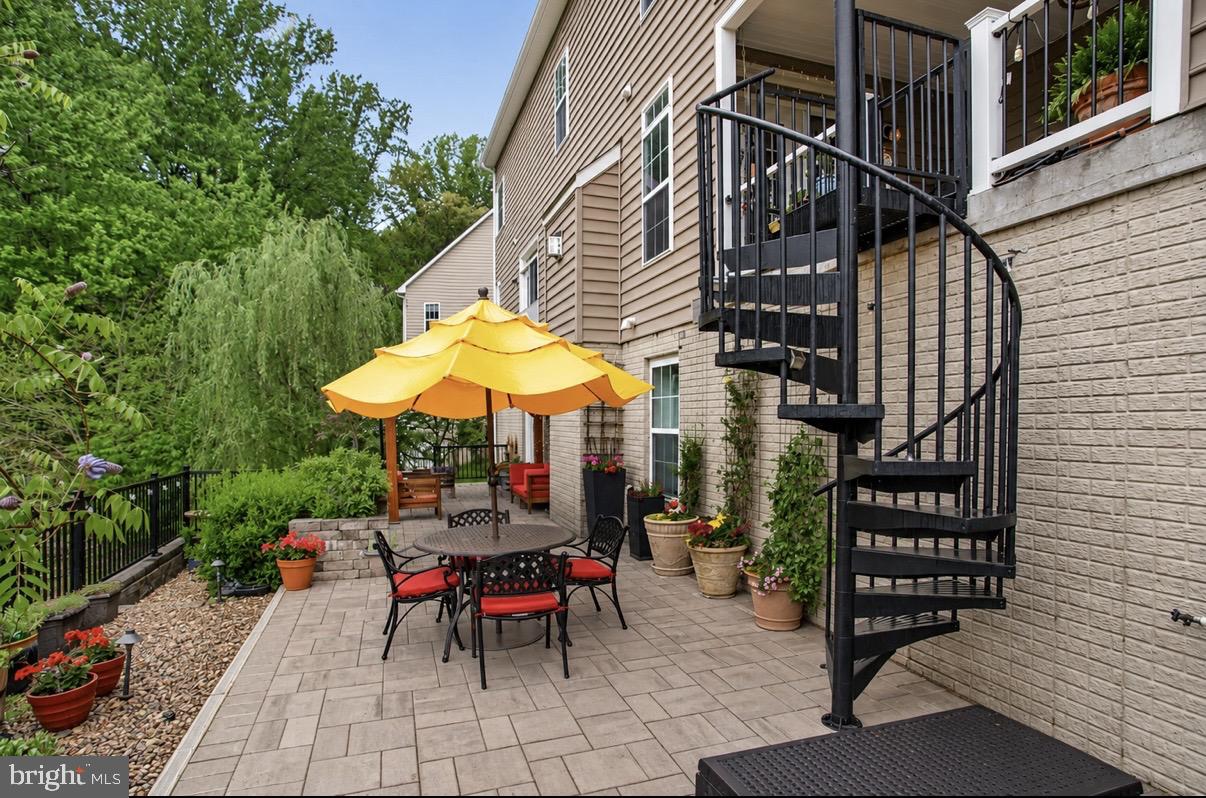 BALMORAL - Residential